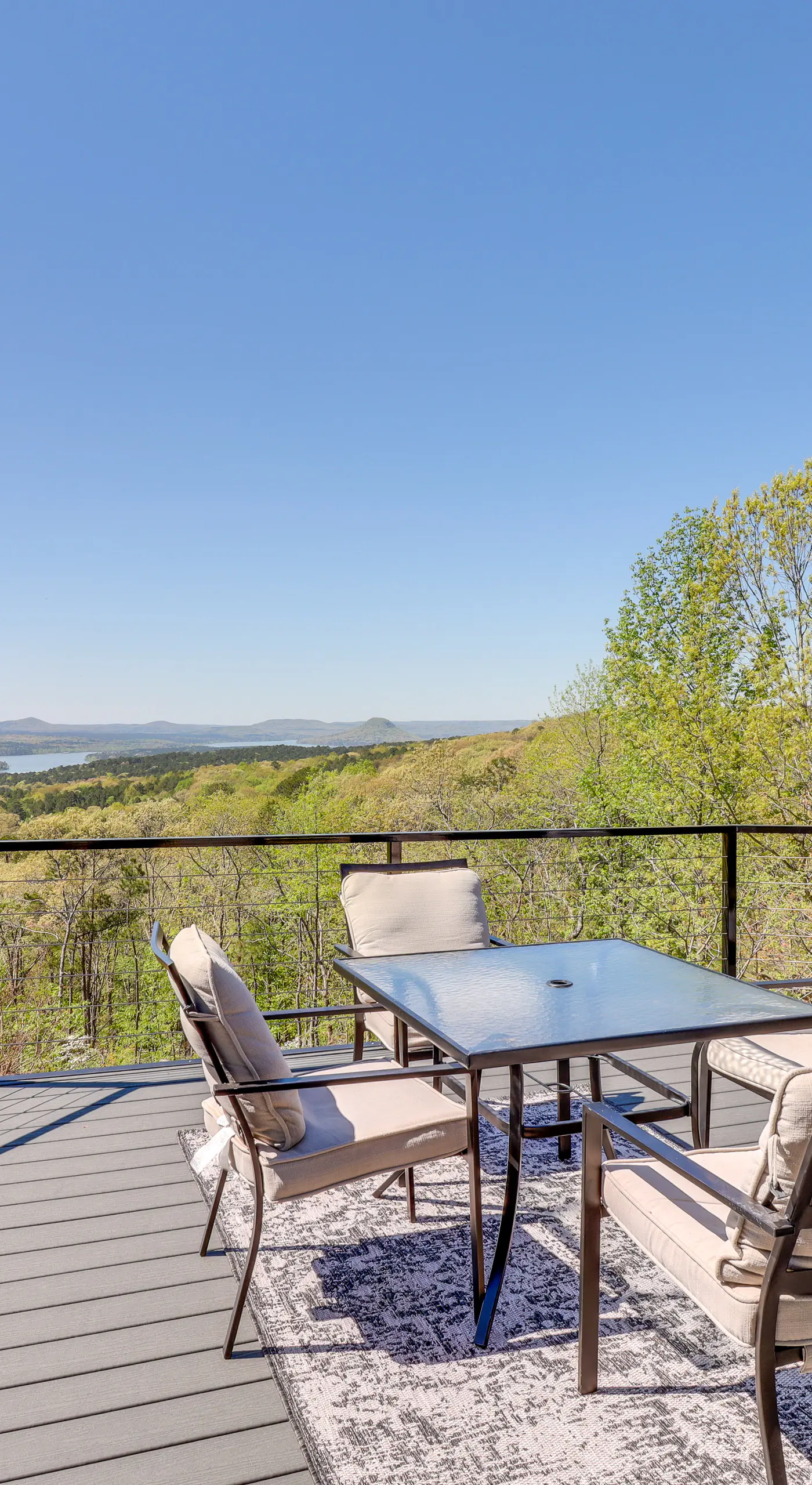 Charming Edgemont Home w/ Deck & Lake Views!