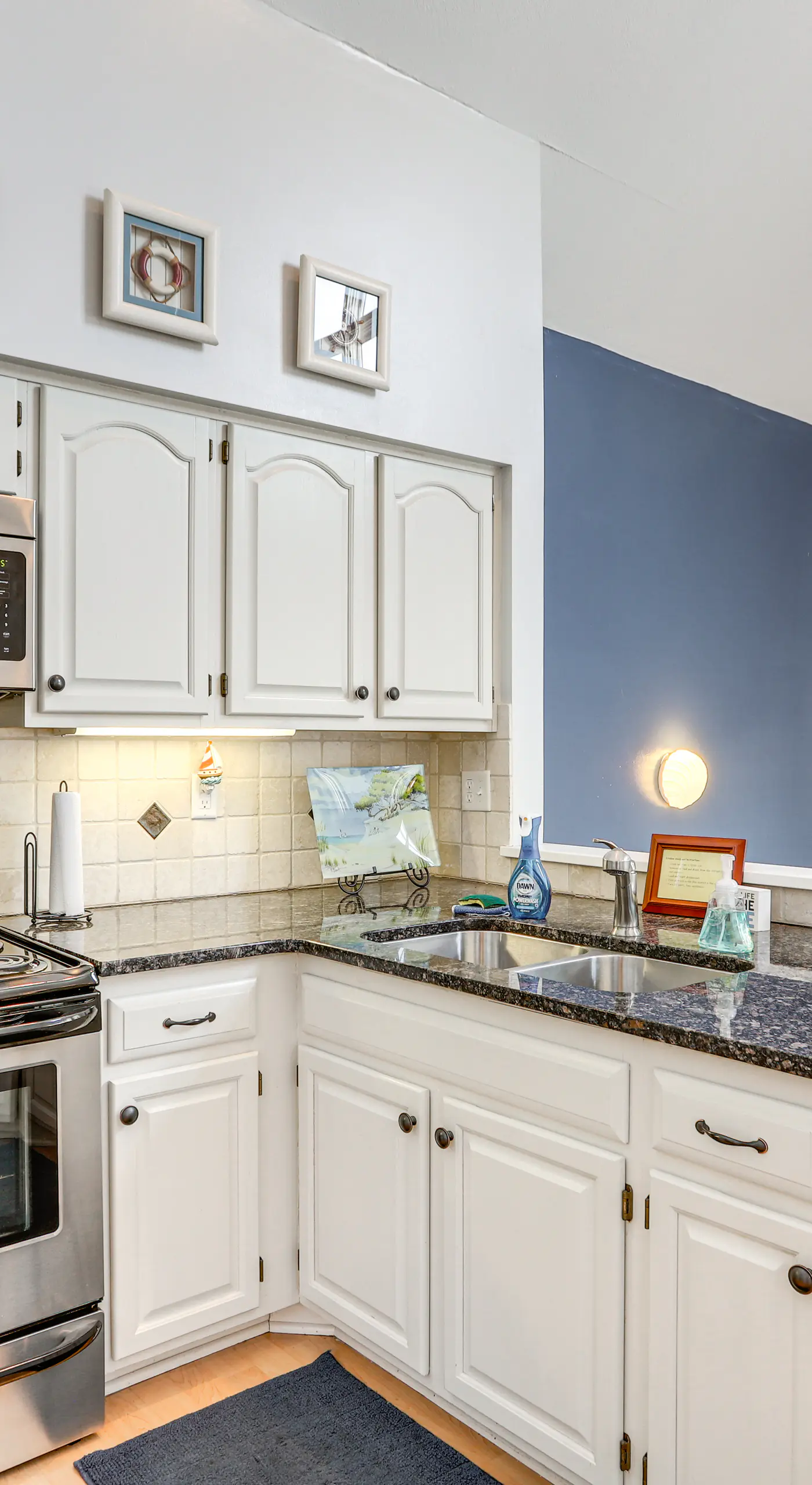 Family-Friendly Port Clinton Home w/ Private Deck