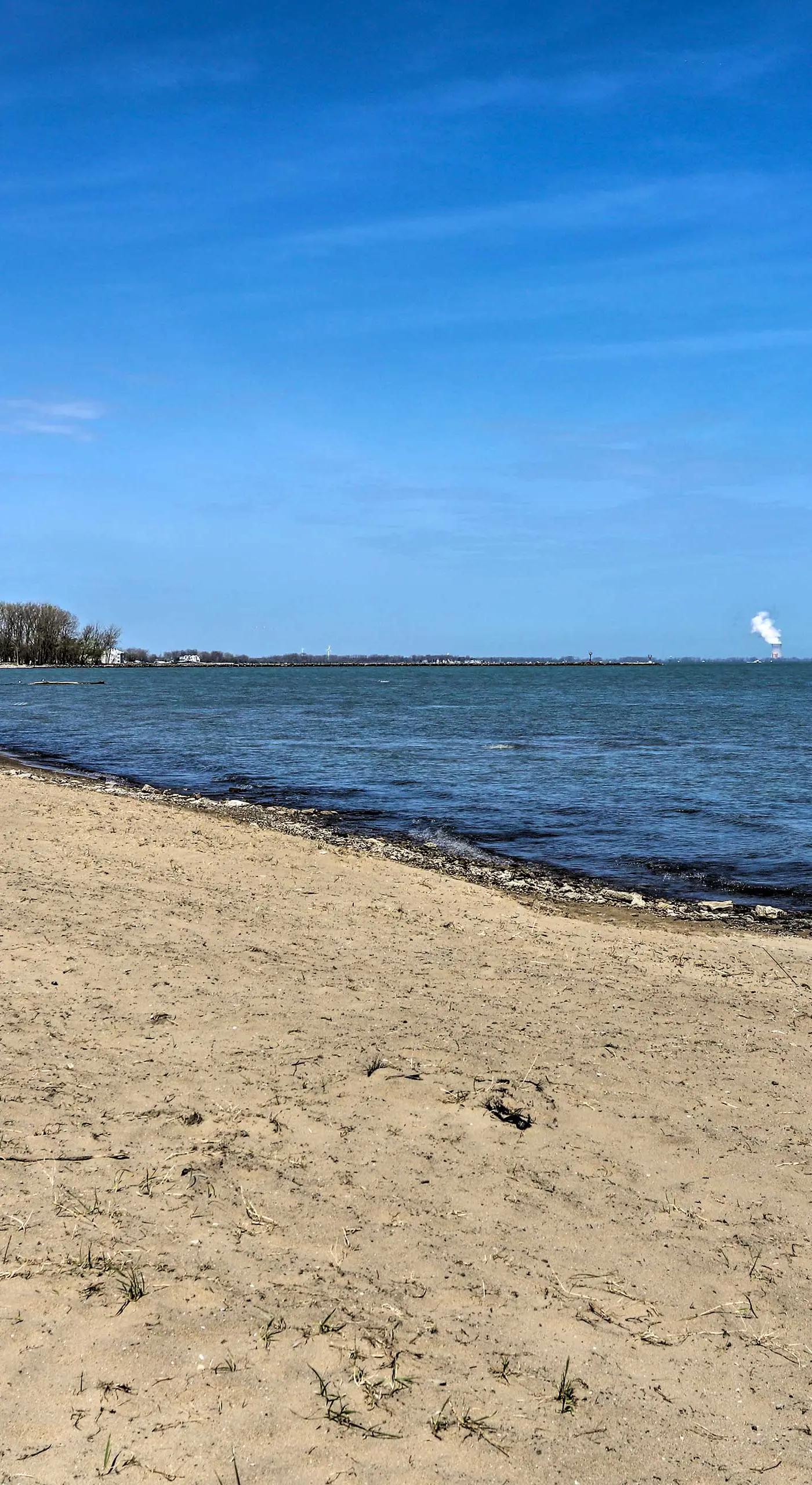 Family-Friendly Port Clinton Home w/ Private Deck