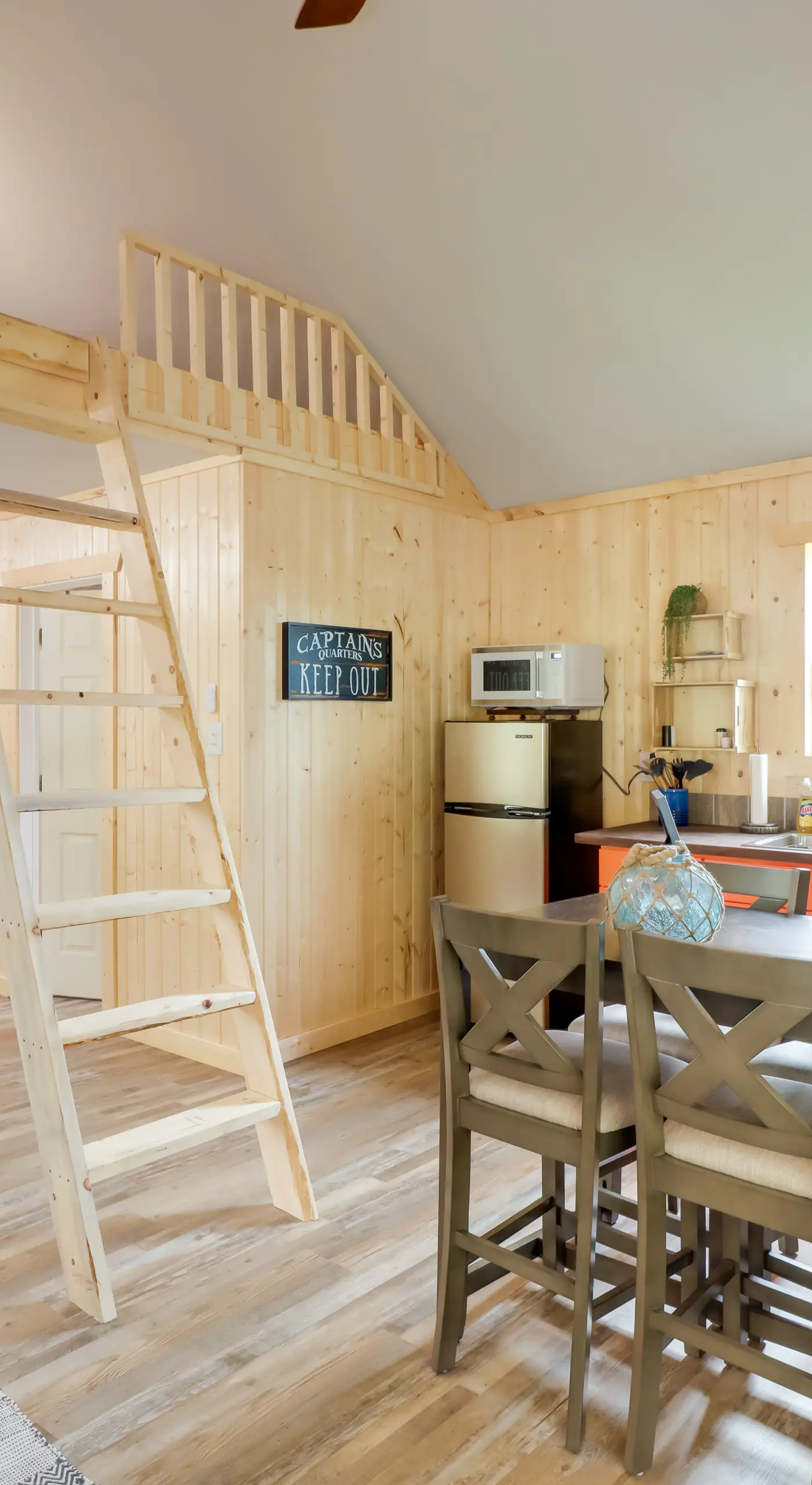 Beautiful Studio Cabin Near Greers Ferry Lake!