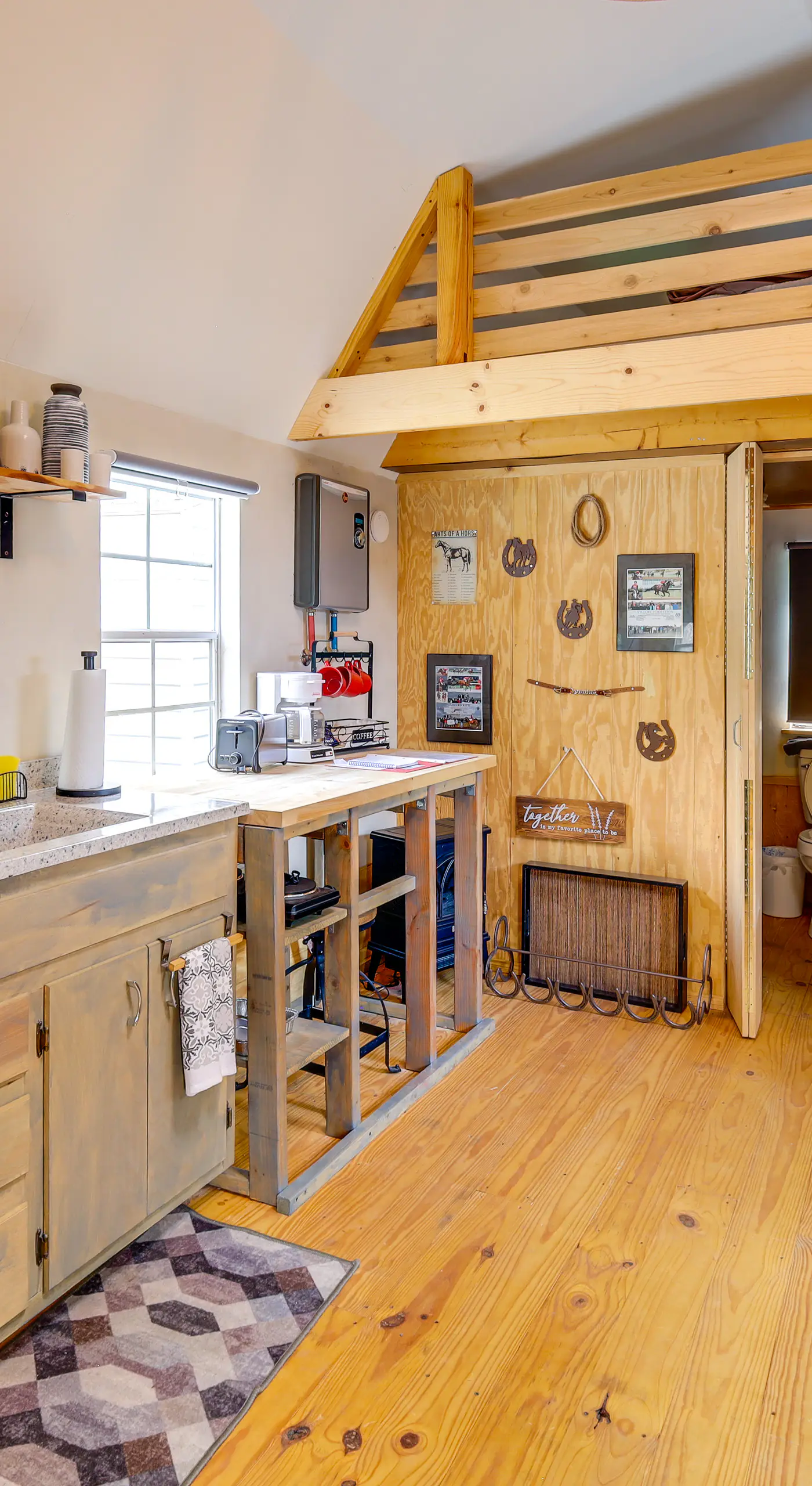 Cozy Higden Studio: Close to Greers Ferry Lake!