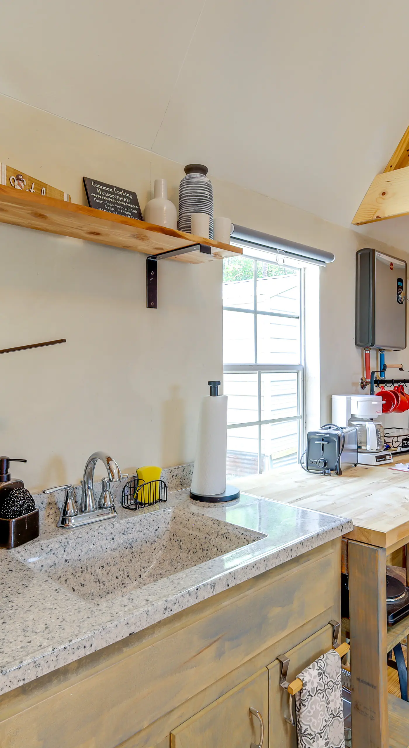 Cozy Higden Studio: Close to Greers Ferry Lake!