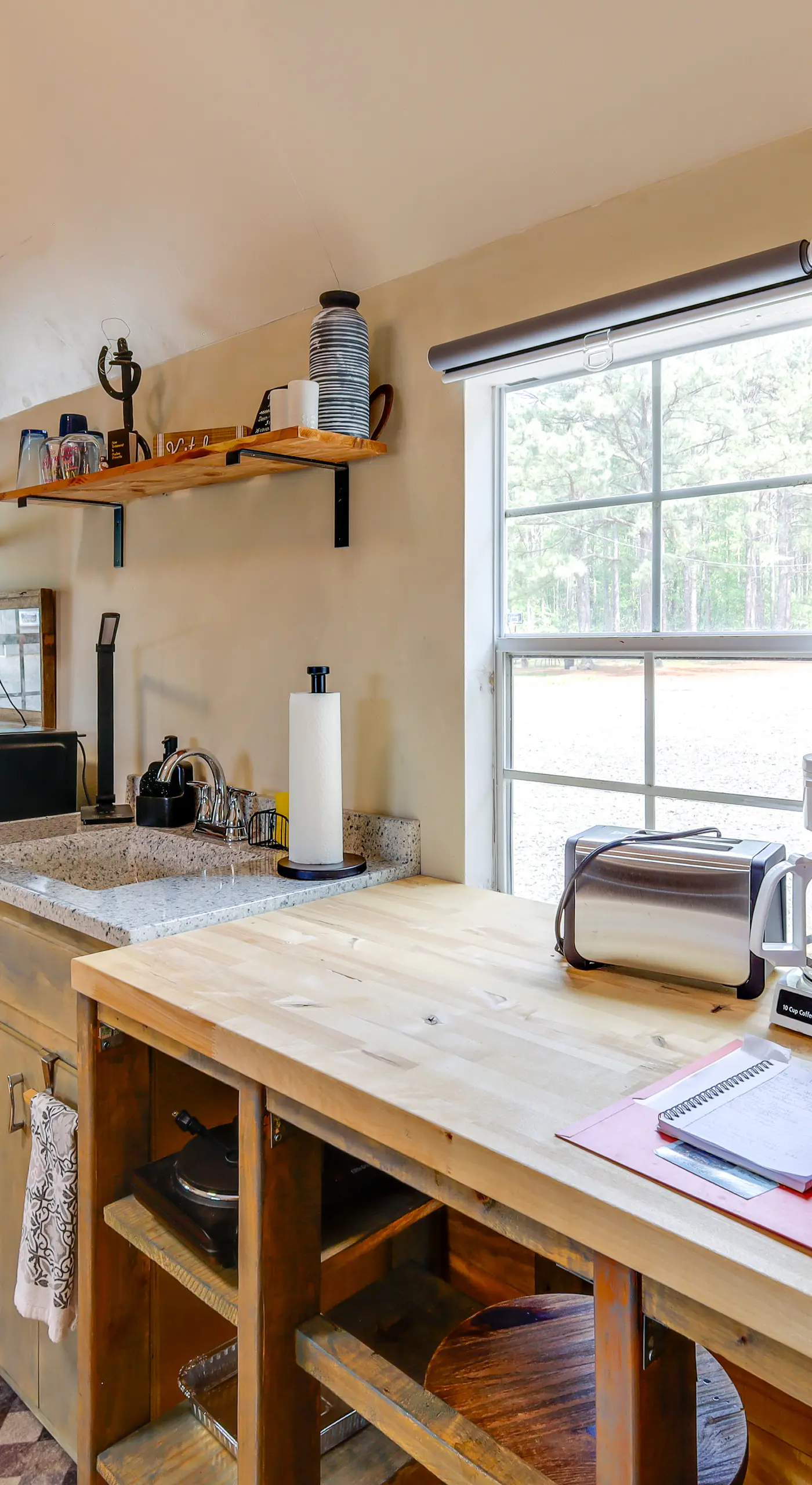 Cozy Higden Studio: Close to Greers Ferry Lake!