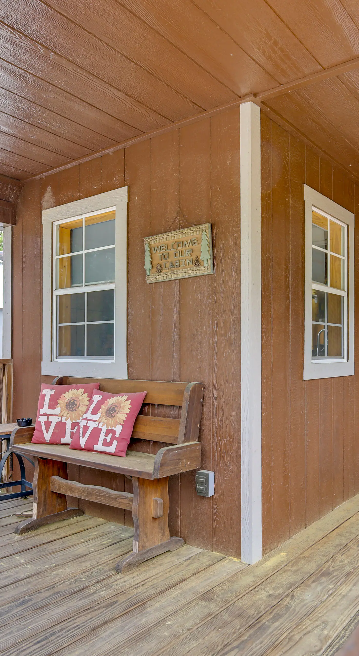 Tree-Lined Higden Retreat: Close to Parks + Trails