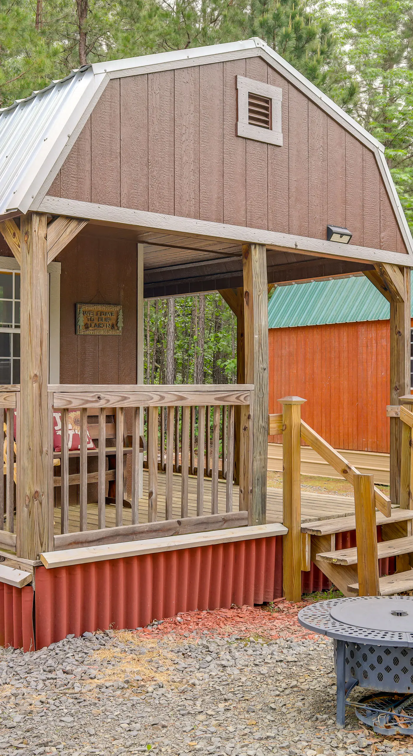 Tree-Lined Higden Retreat: Close to Parks + Trails