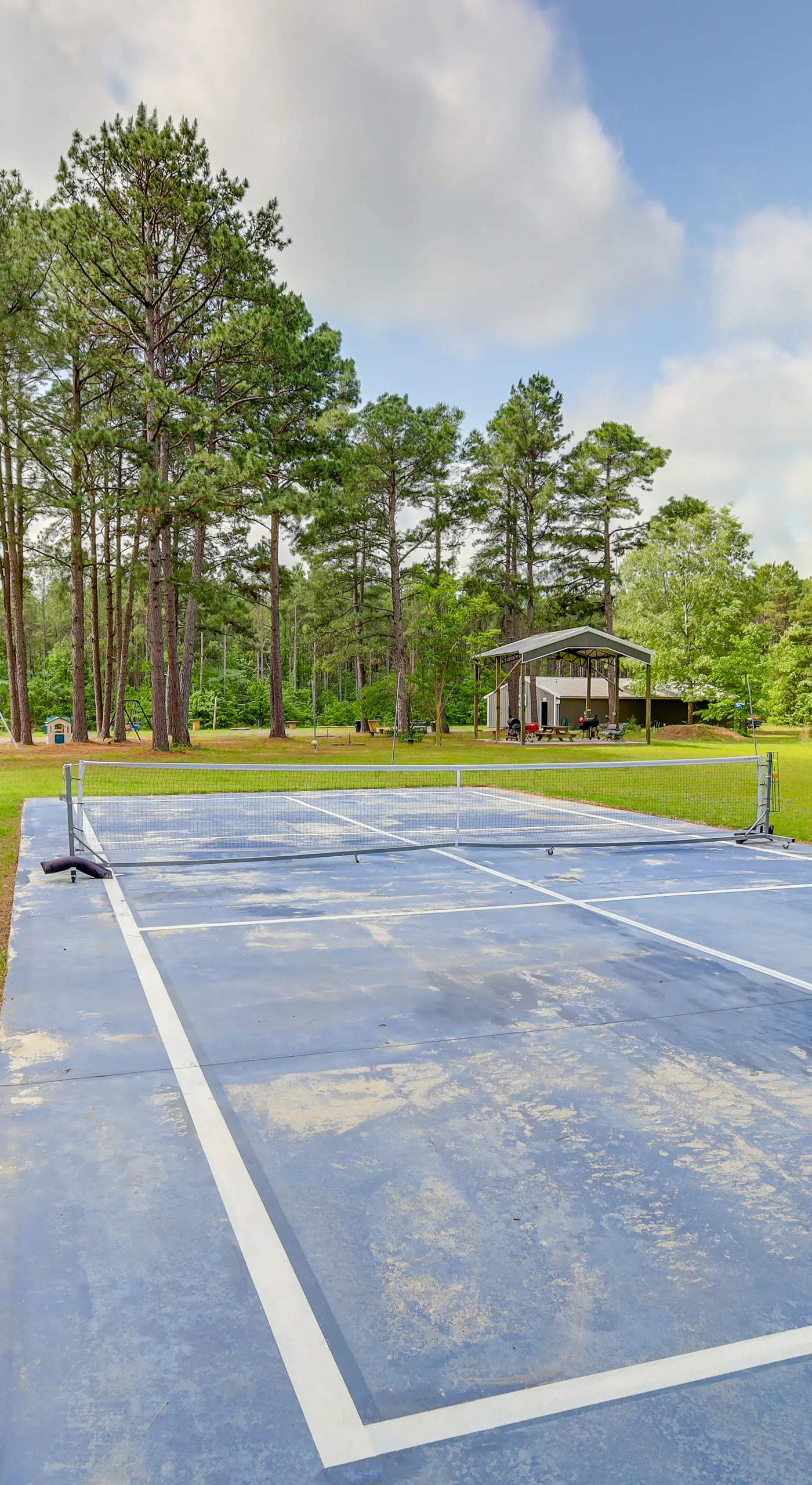 Tree-Lined Higden Retreat: Close to Parks + Trails