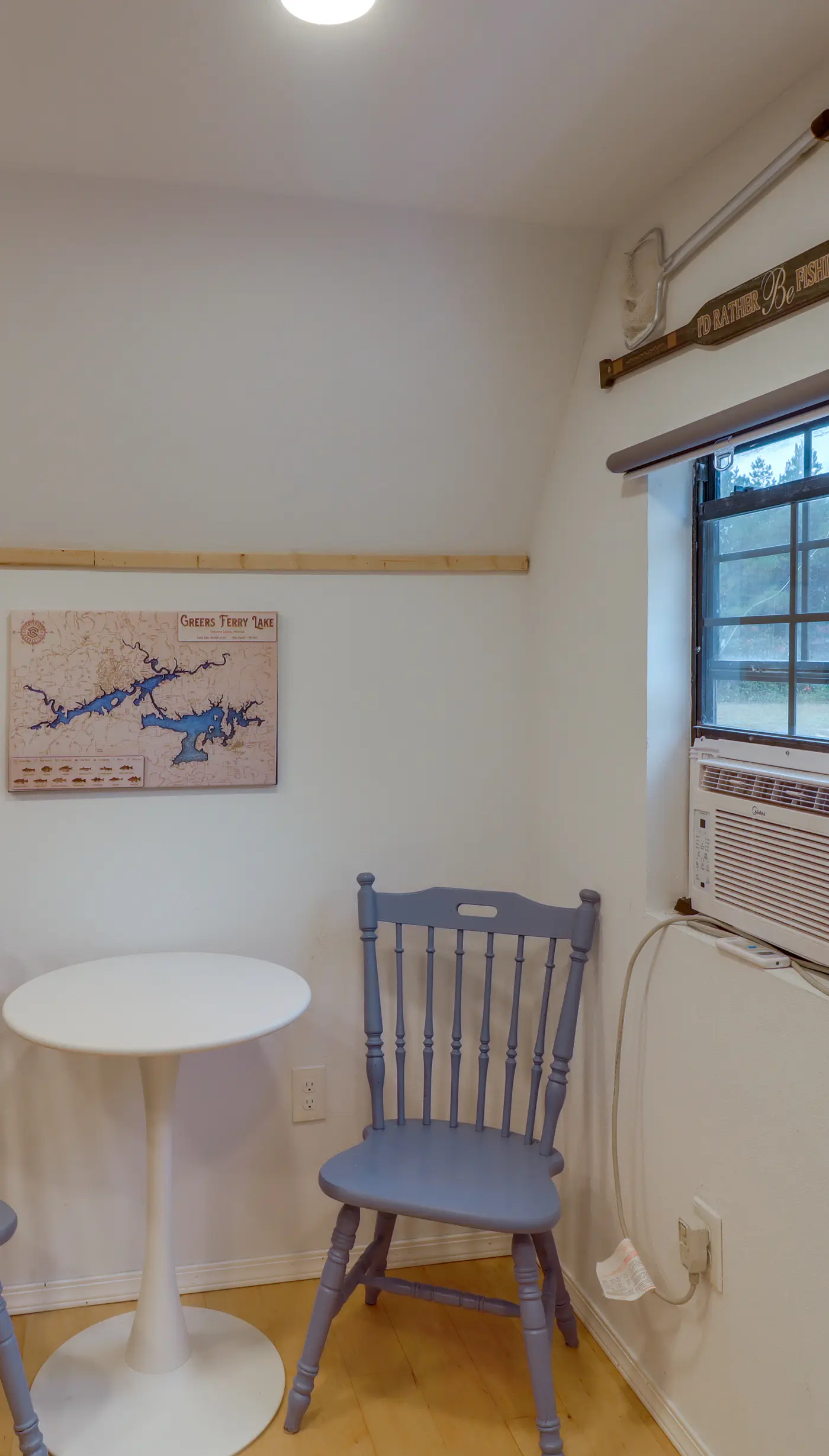 Higden Studio w/ Shared Patio, Yard Games, Grills!