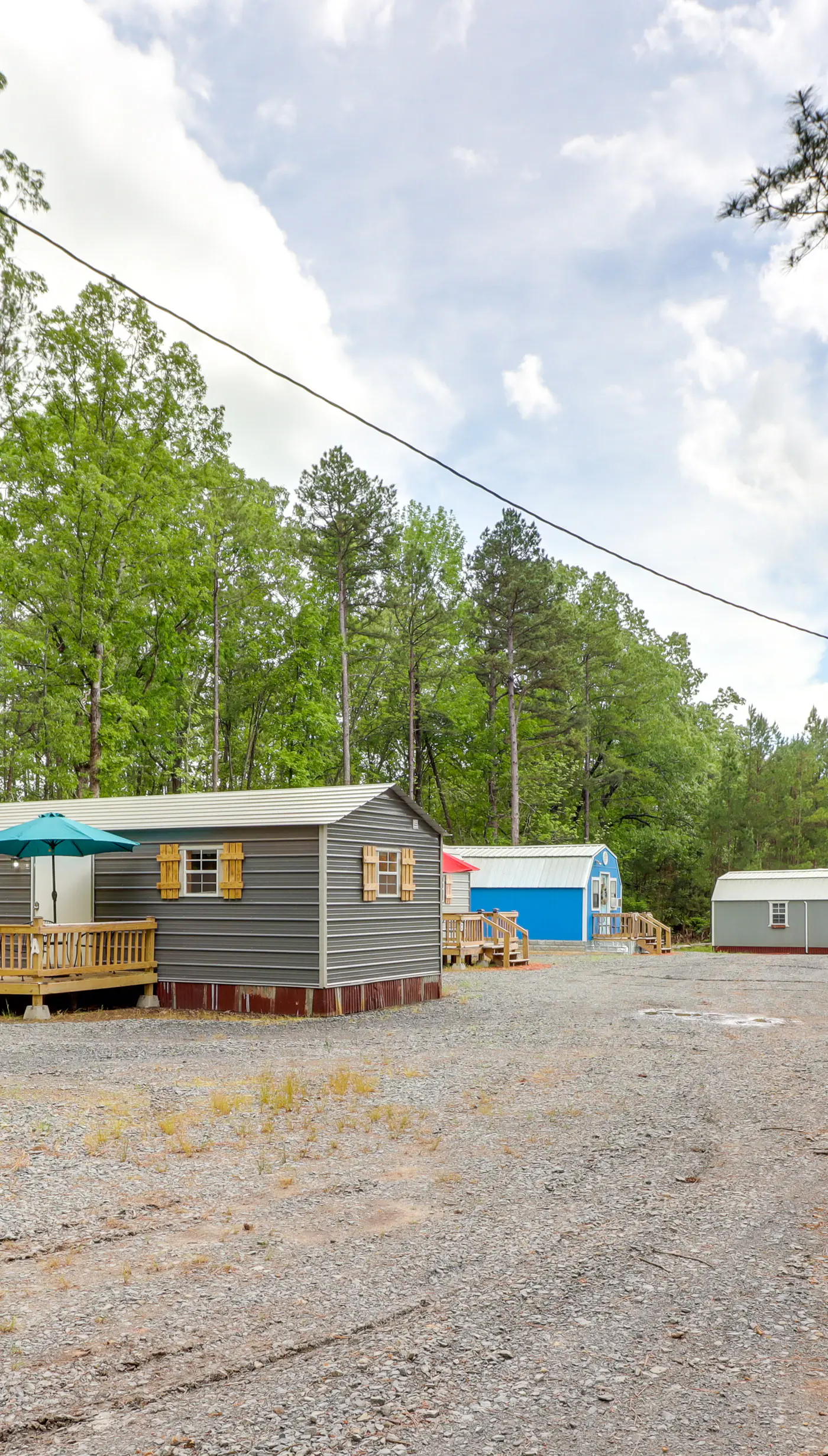 Higden Studio w/ Private Deck < 1 Mi to Lake!