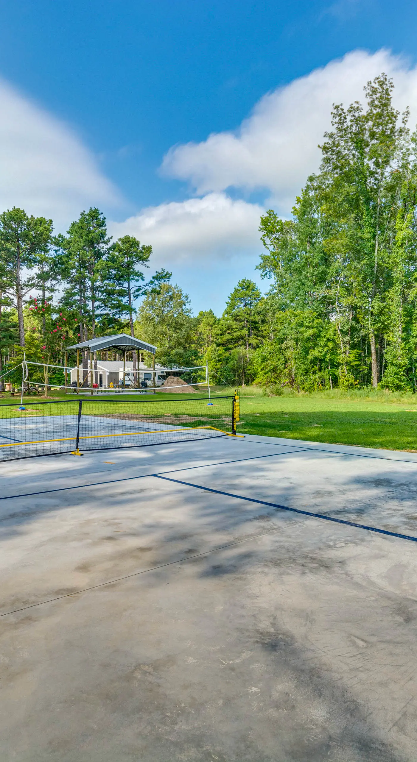 Higden Studio w/ Private Deck < 1 Mi to Lake!