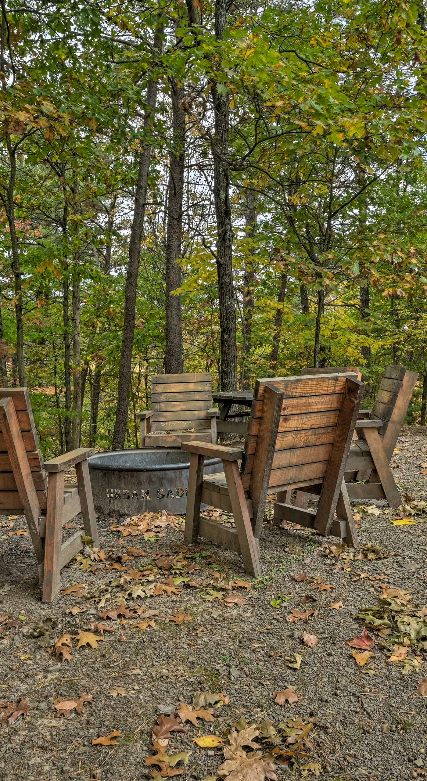1 Mi to Raystown Lake: 'Wyatt Earp Cabin' w/ Deck!