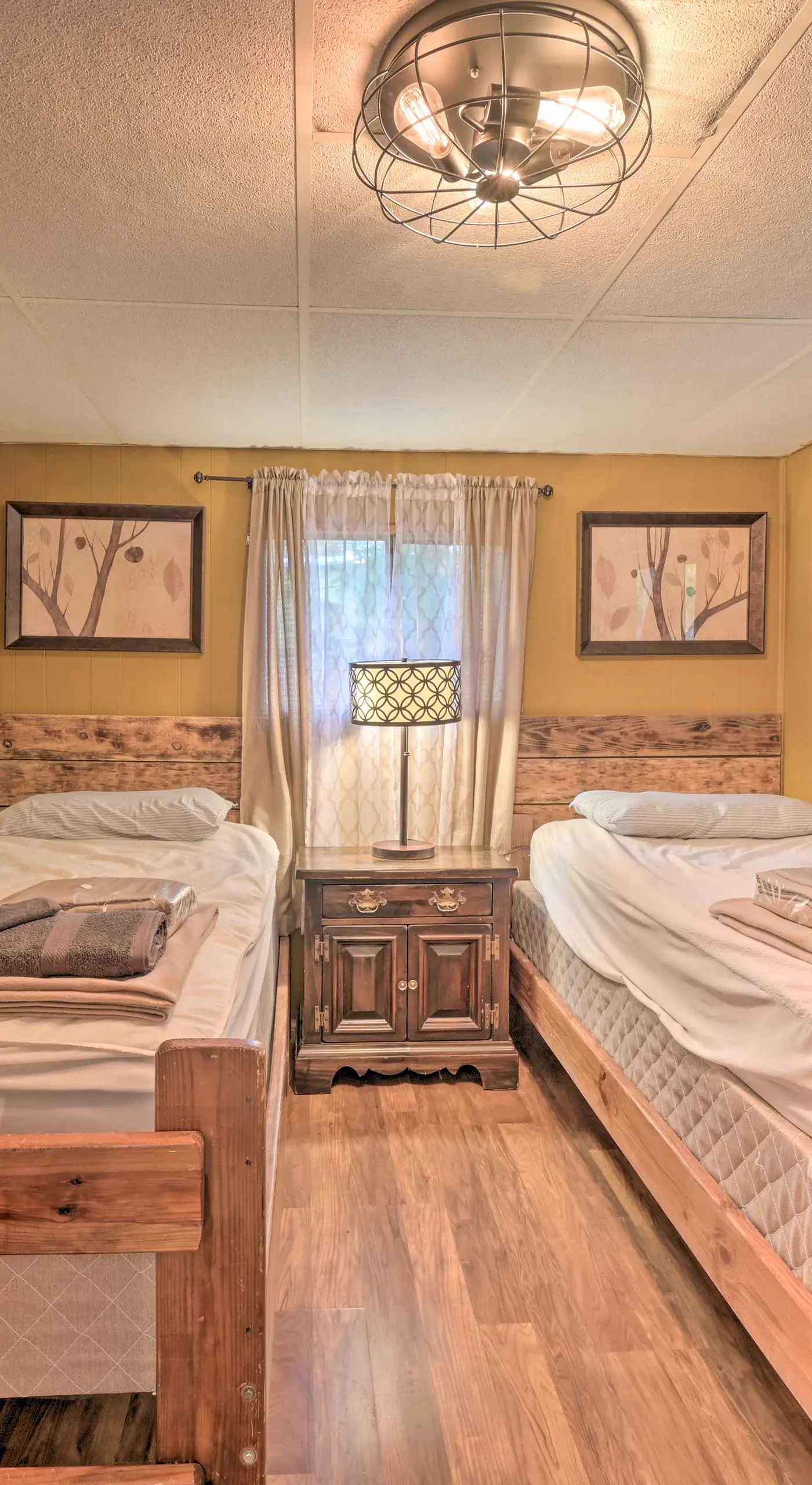5 Mi to Raystown Lake Launch: ‘Lucas McCain Cabin’