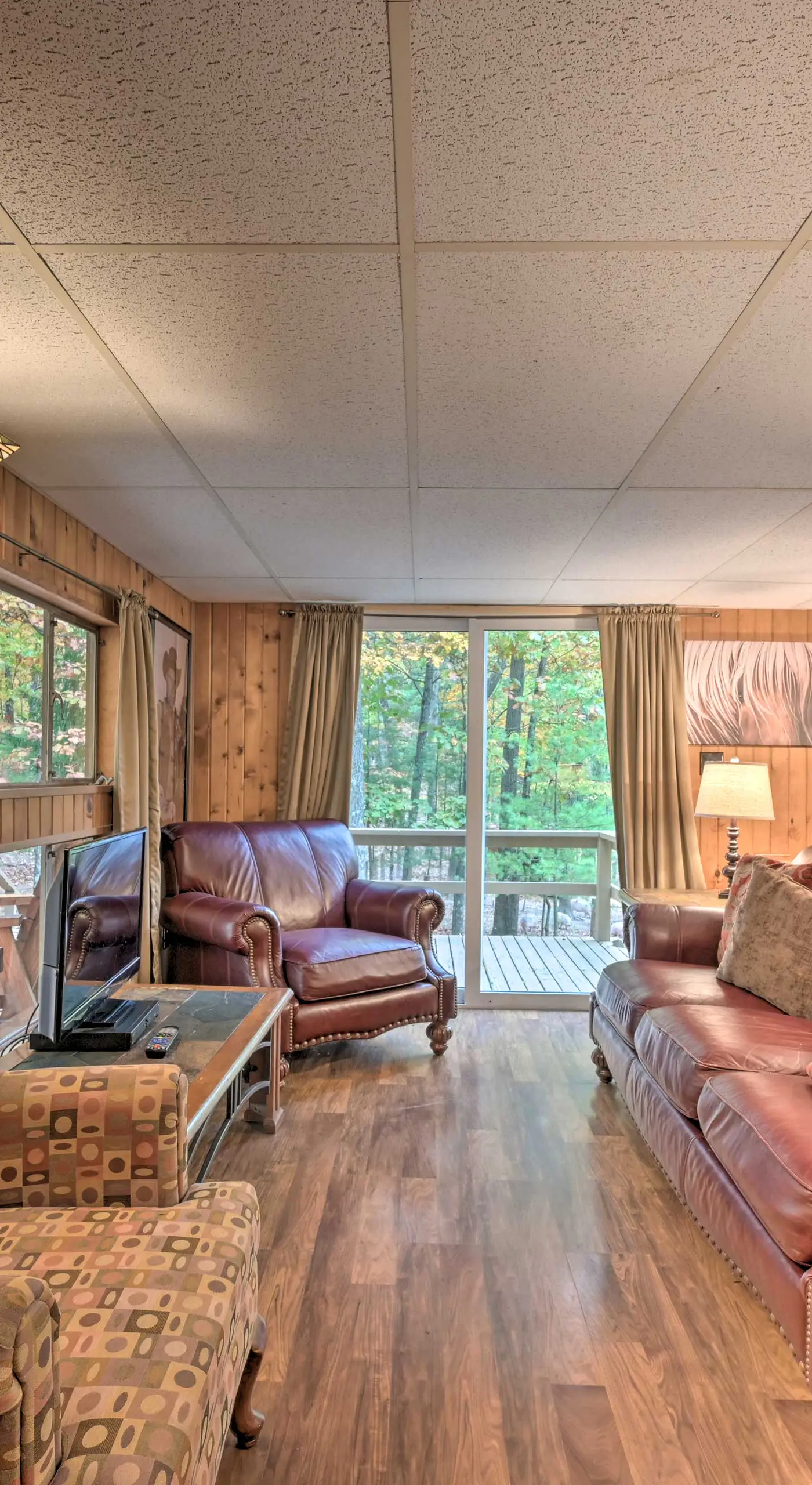 5 Mi to Raystown Lake Launch: ‘Lucas McCain Cabin’