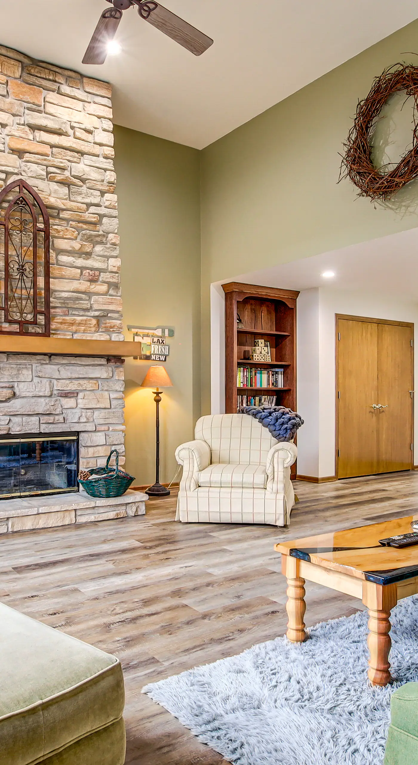 Door County Townhome: Pool Access, 1 Mi to Beach!