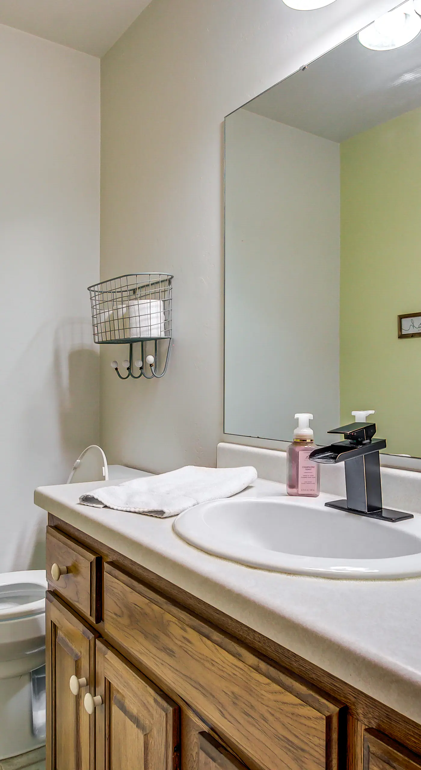 Door County Townhome: Pool Access, 1 Mi to Beach!