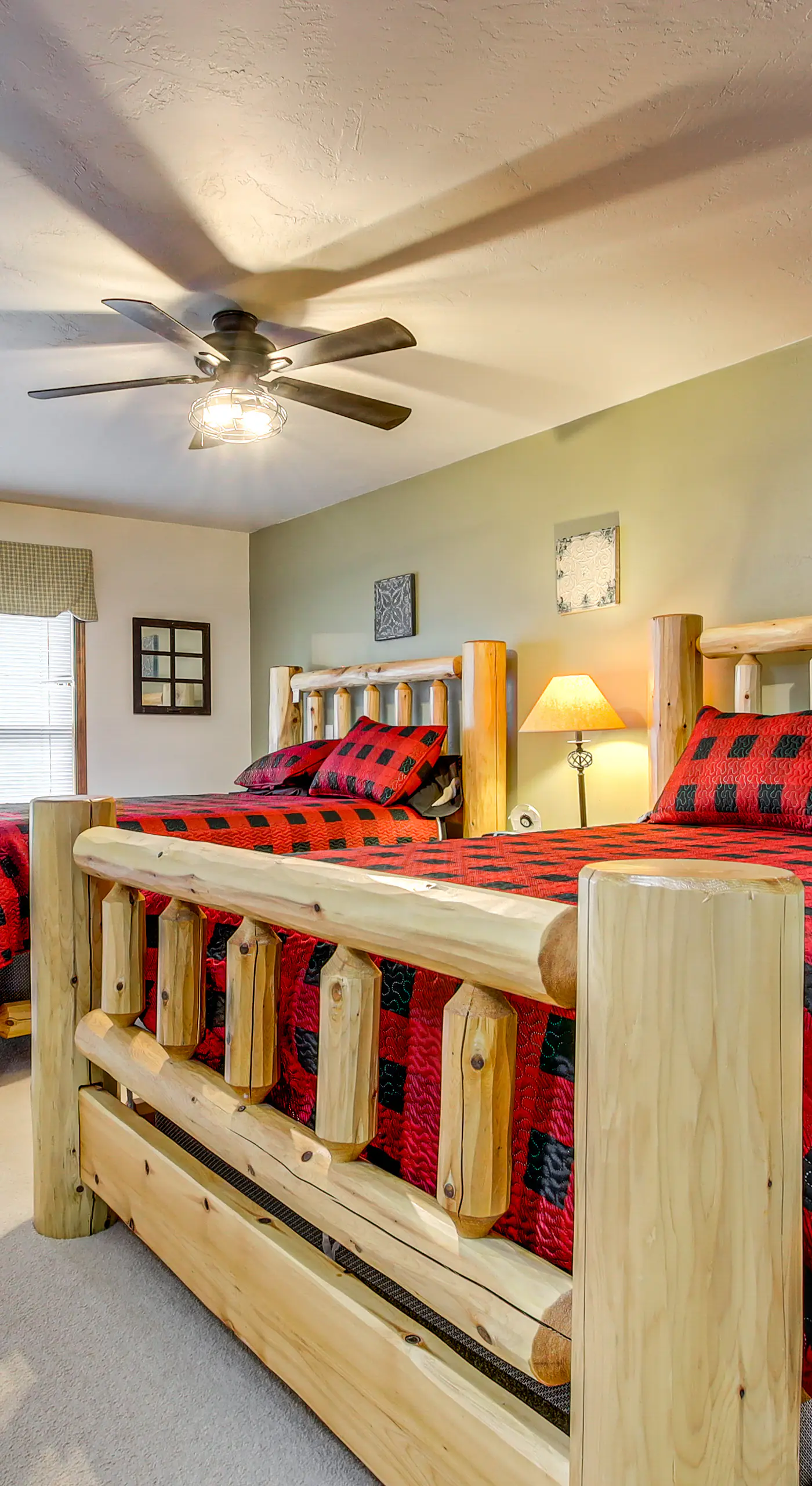 Door County Townhome: Pool Access, 1 Mi to Beach!