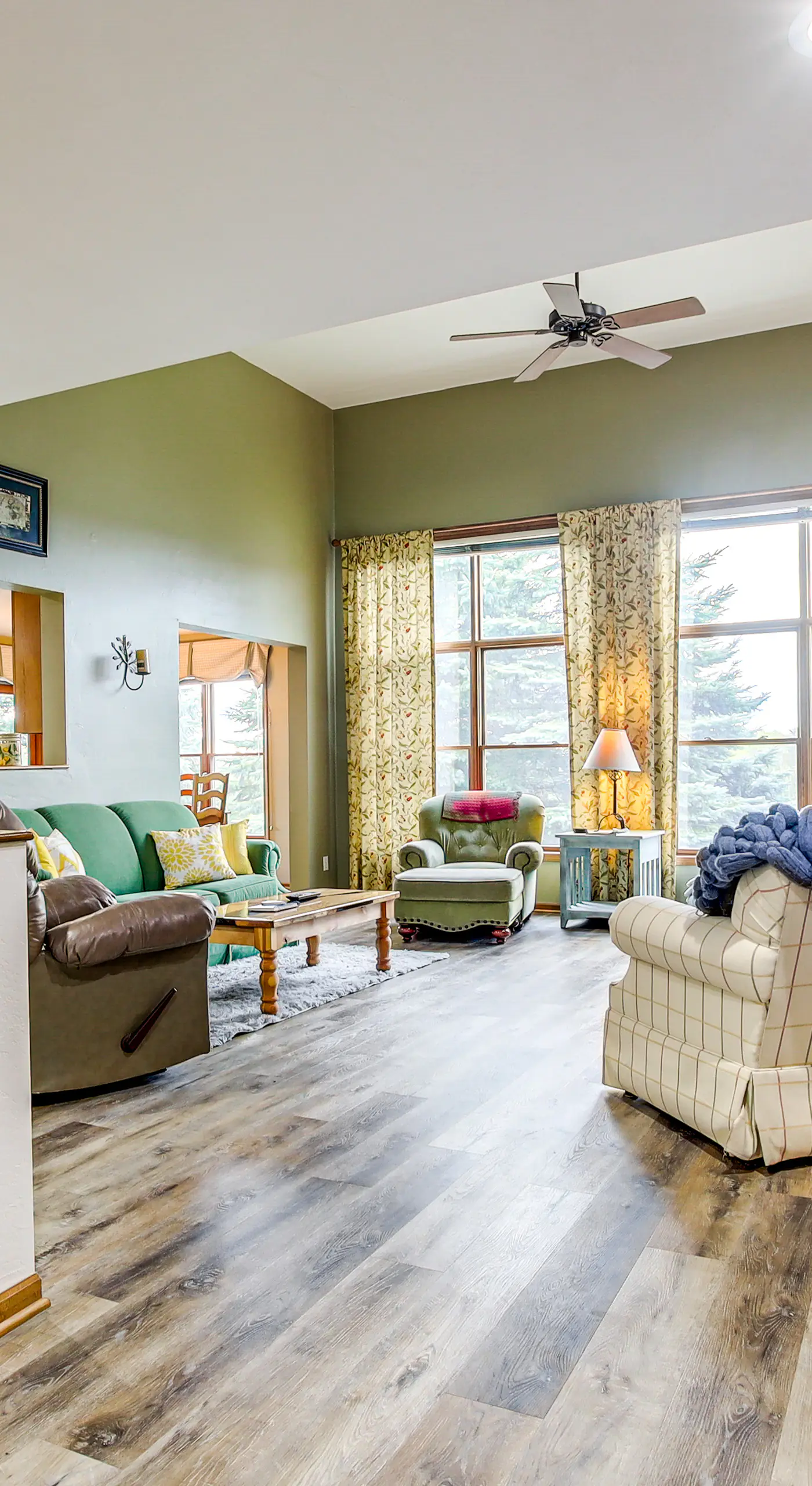 Door County Townhome: Pool Access, 1 Mi to Beach!