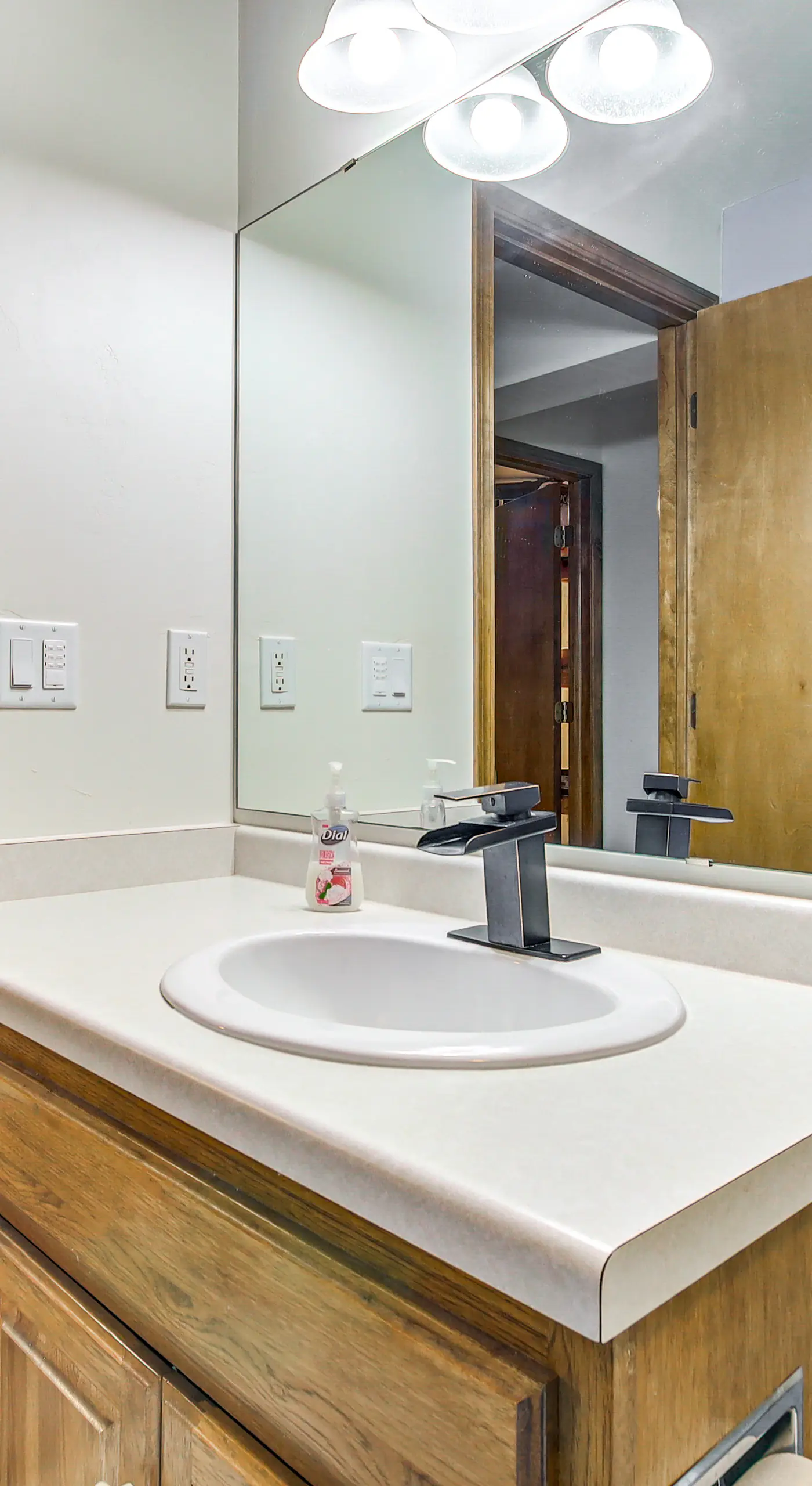 Door County Townhome: Pool Access, 1 Mi to Beach!