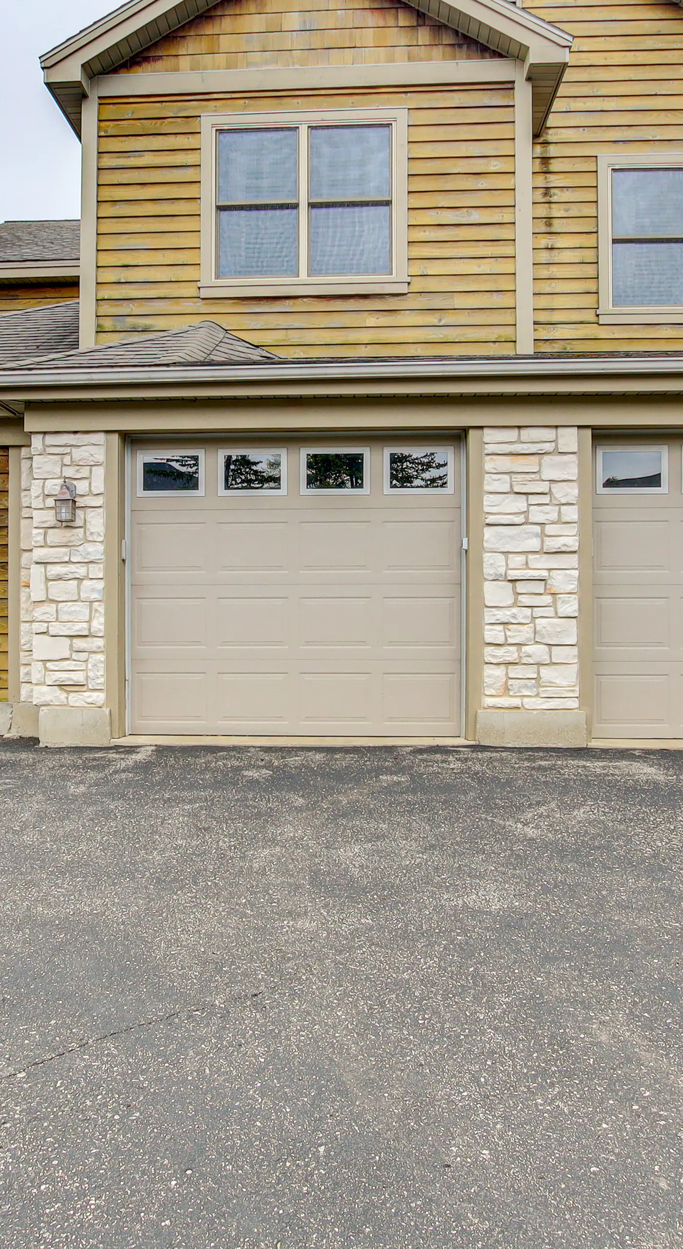 Door County Townhome: Pool Access, 1 Mi to Beach!