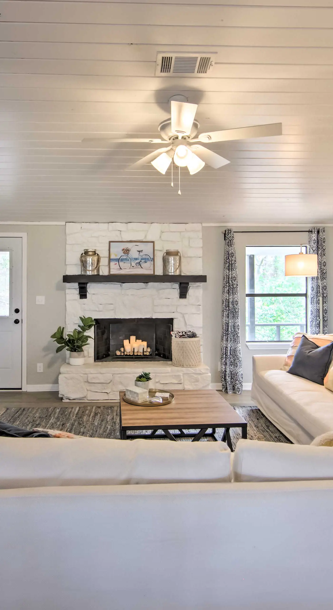 Lake View & Decks: Pet-Friendly Mabank Home