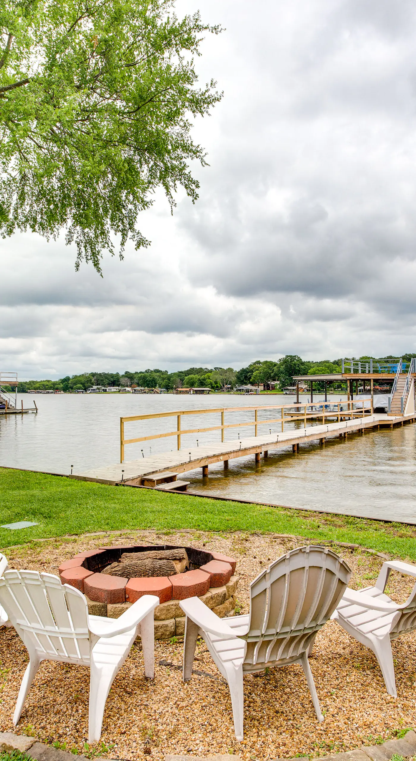 Hot Tub & Dock: Lakefront Mabank Home
