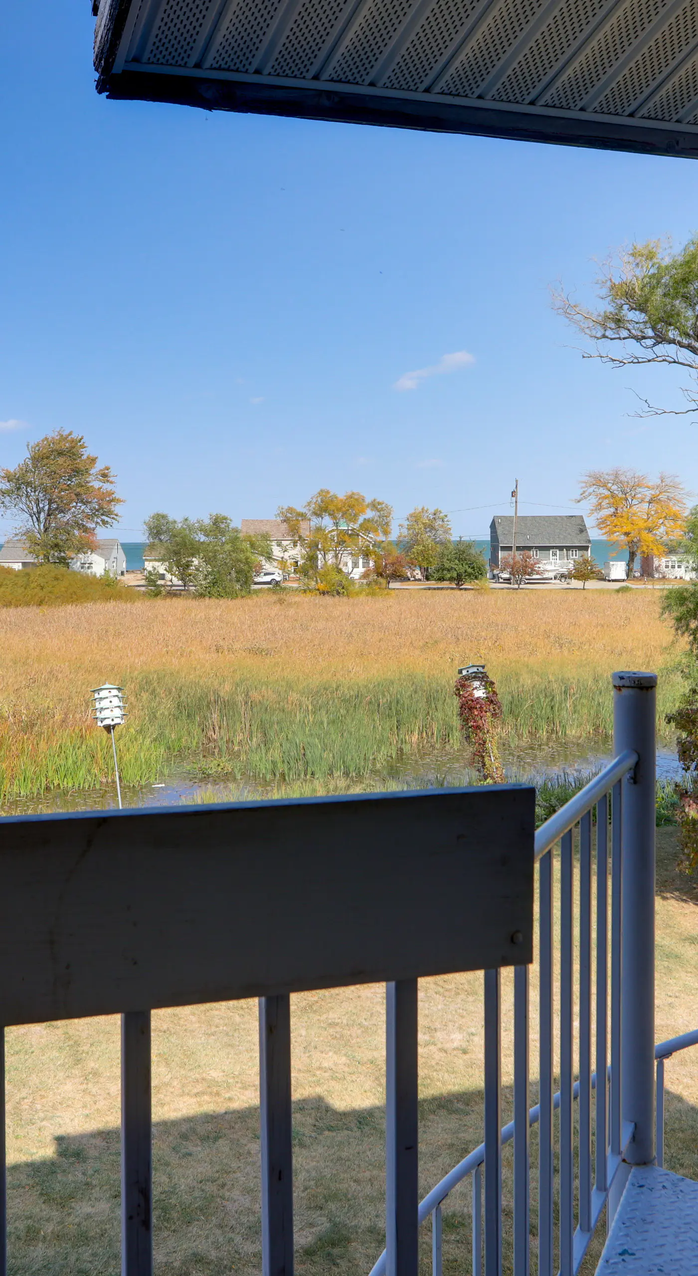Pet-Friendly Oak Harbor Condo: Walk to Lake!