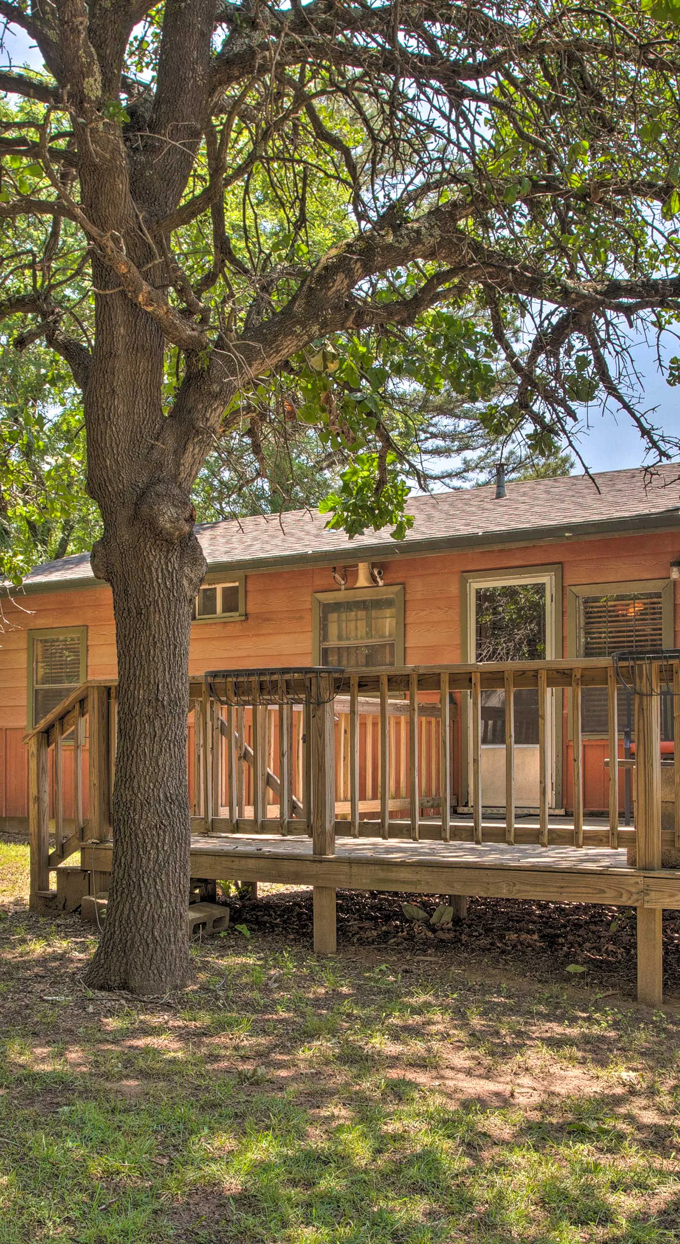 Pet-Friendly Kingston Home w/ Boat Ramp Access!