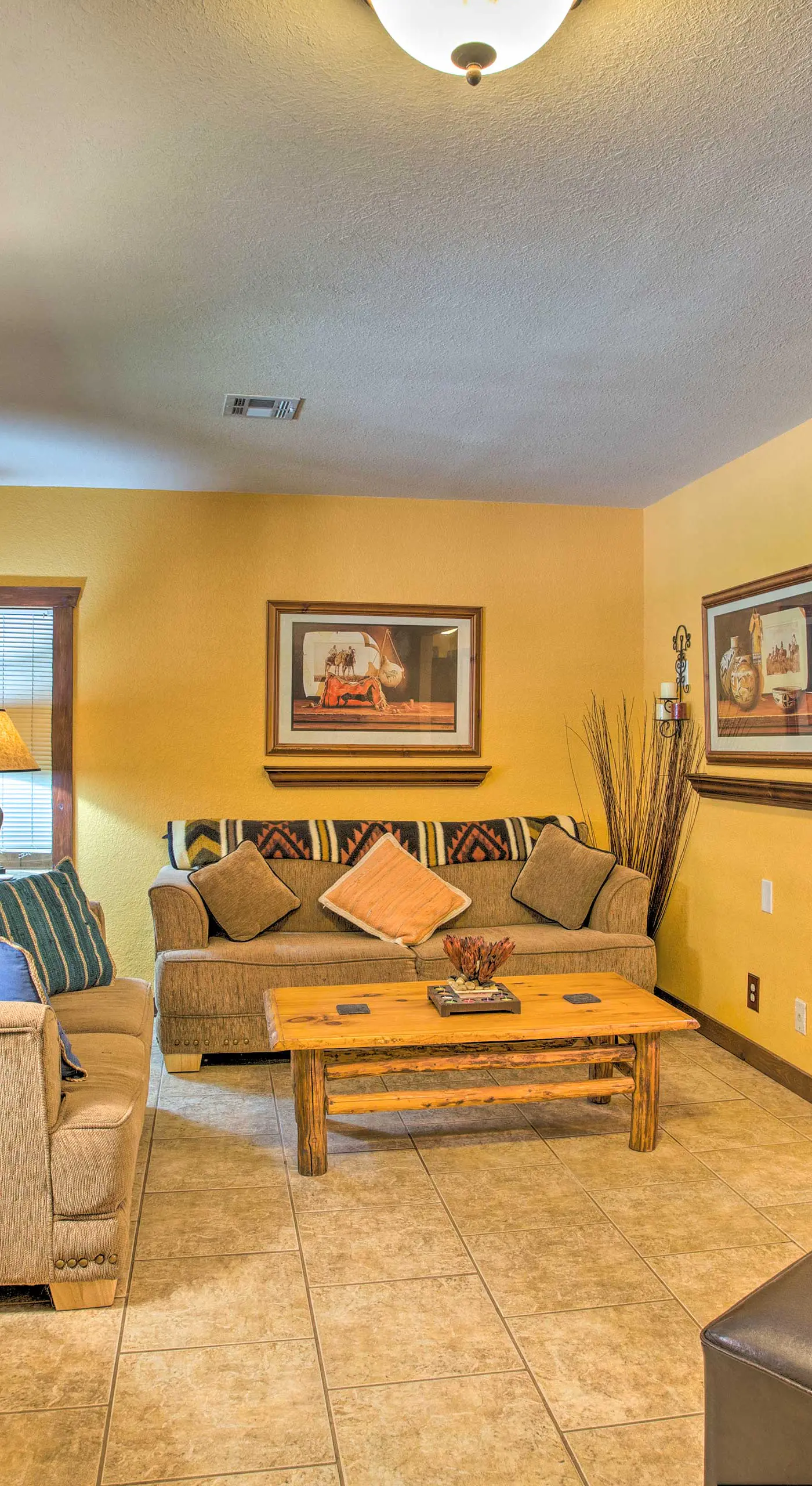 Pet-Friendly Kingston Home w/ Boat Ramp Access!