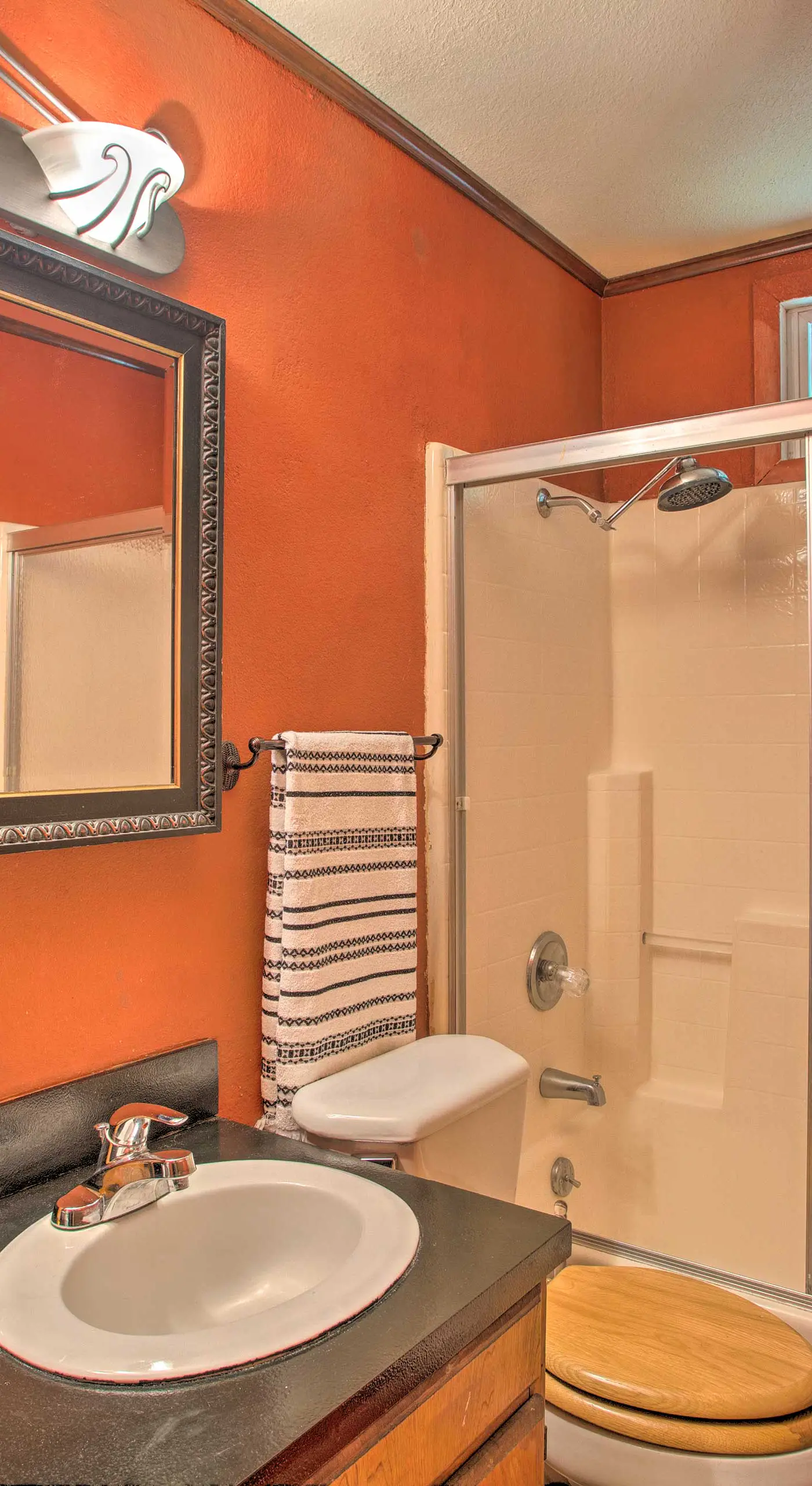 Pet-Friendly Kingston Home w/ Boat Ramp Access!