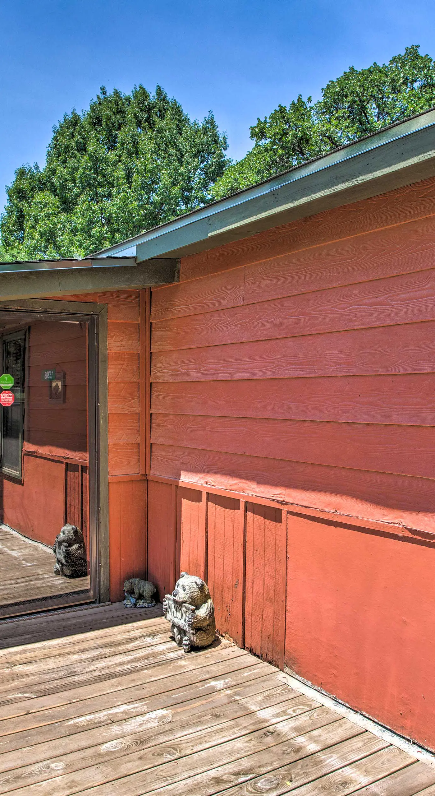 Pet-Friendly Kingston Home w/ Boat Ramp Access!
