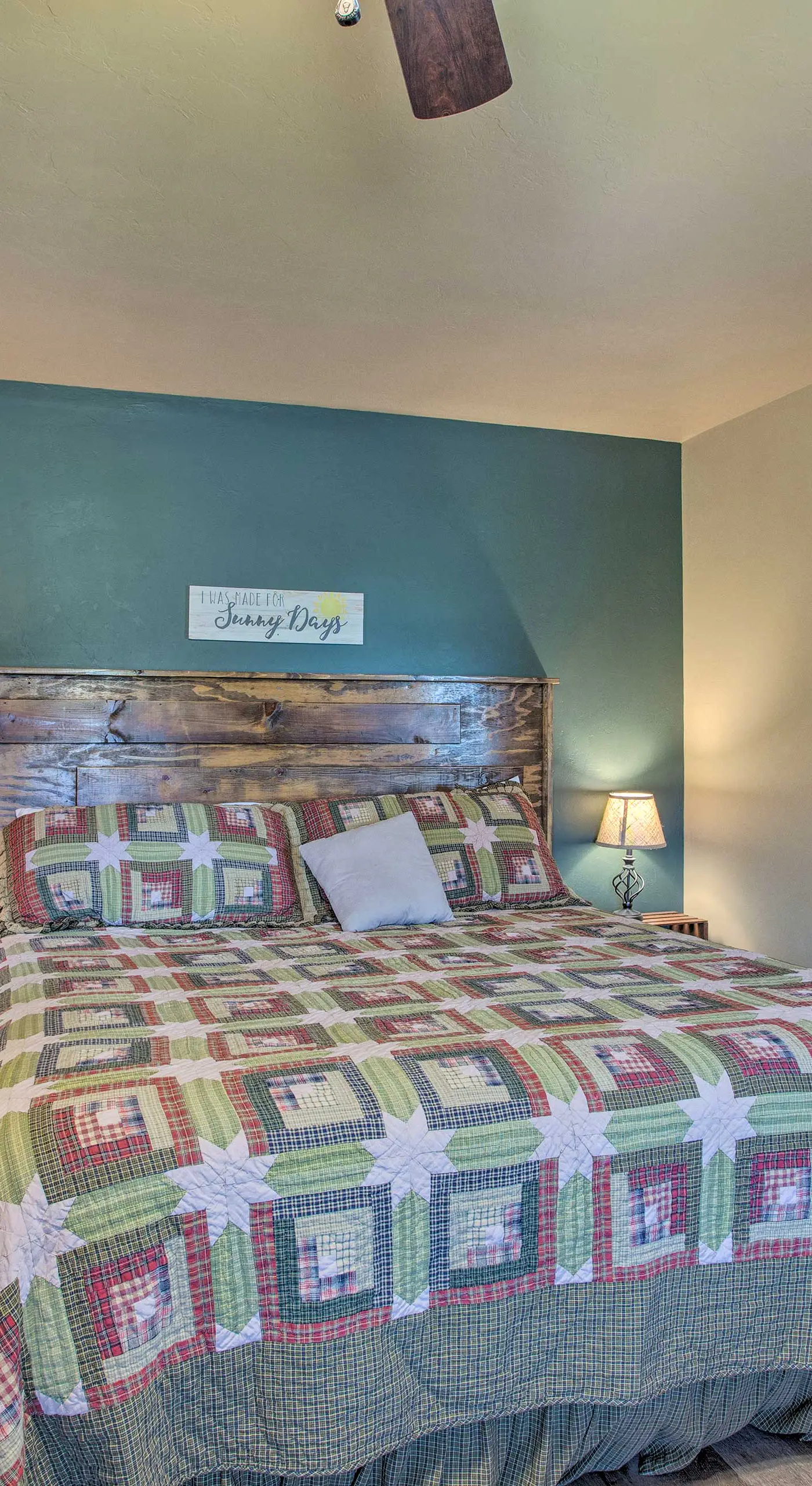 Kingston Home w/ Pickleball: Steps to Lake Texoma!