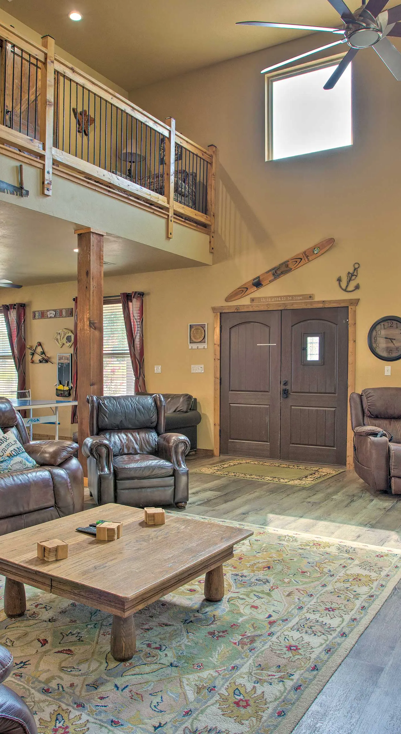 Kingston Home w/ Pickleball: Steps to Lake Texoma!