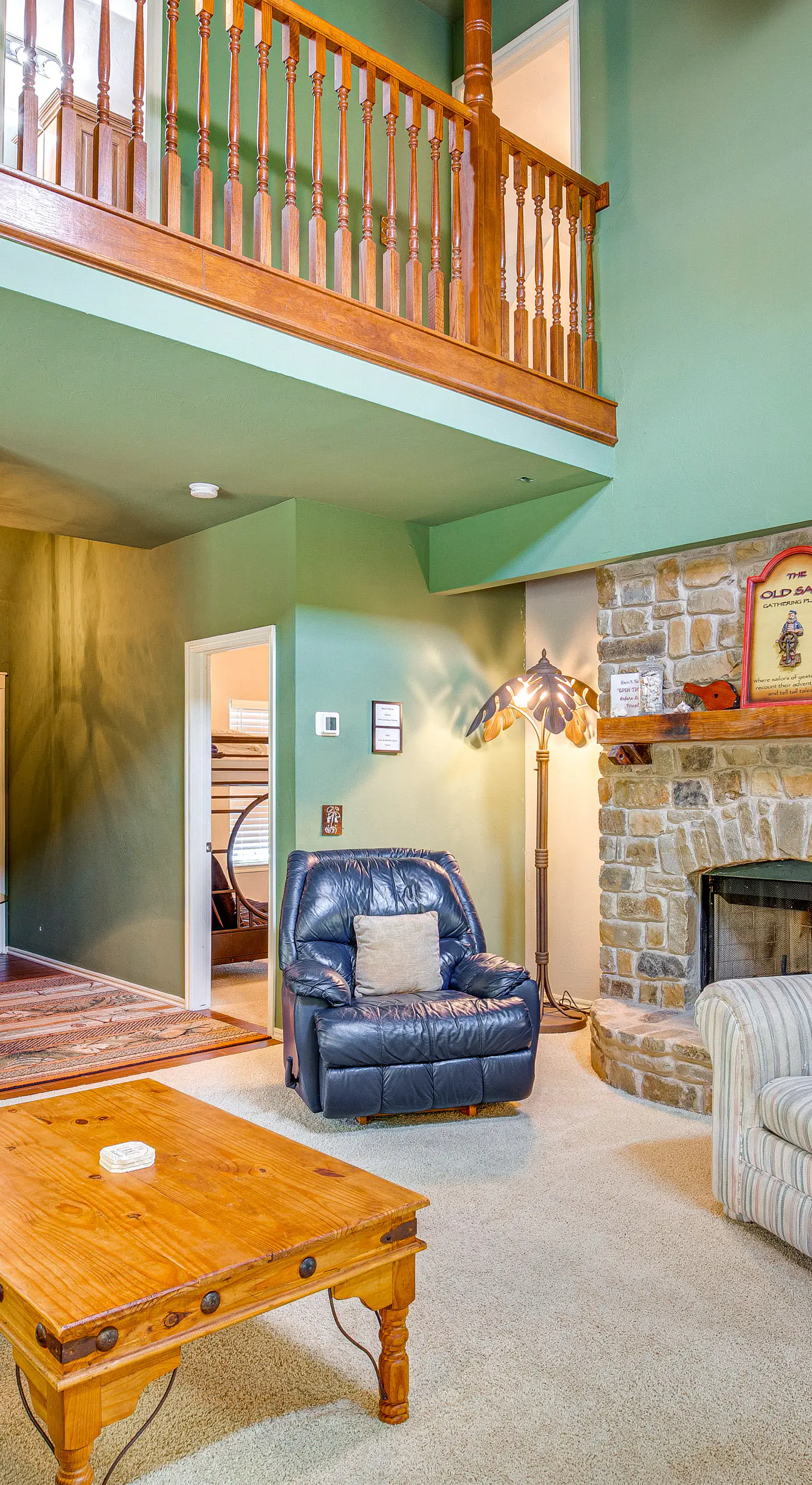 1/2 Mi to Lake Texoma: Home w/ Fire Pit & Grill!