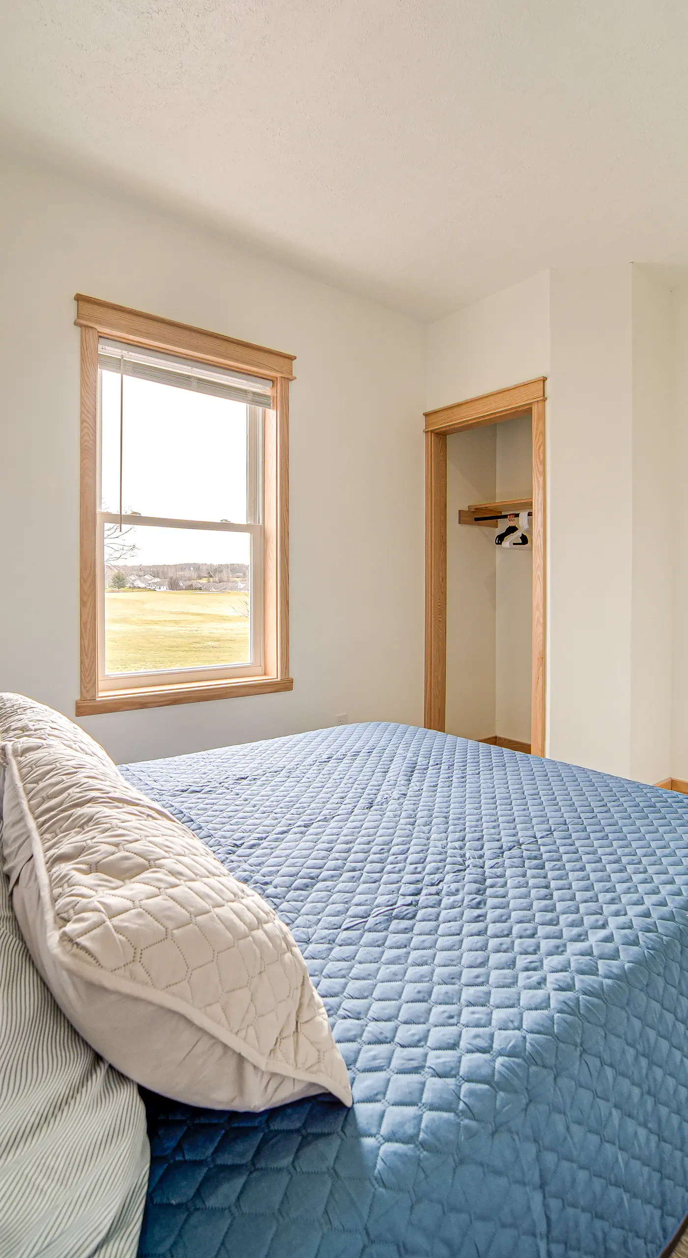 4 Mi to Lake Erie: Condo w/ Golf Course Views!