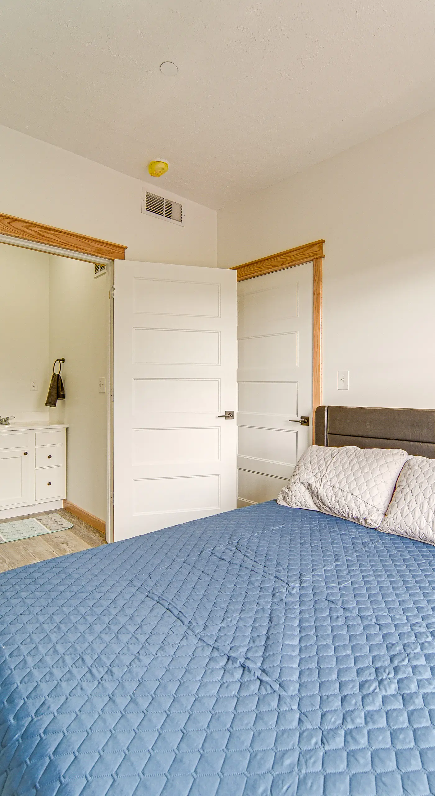 4 Mi to Lake Erie: Condo w/ Golf Course Views!
