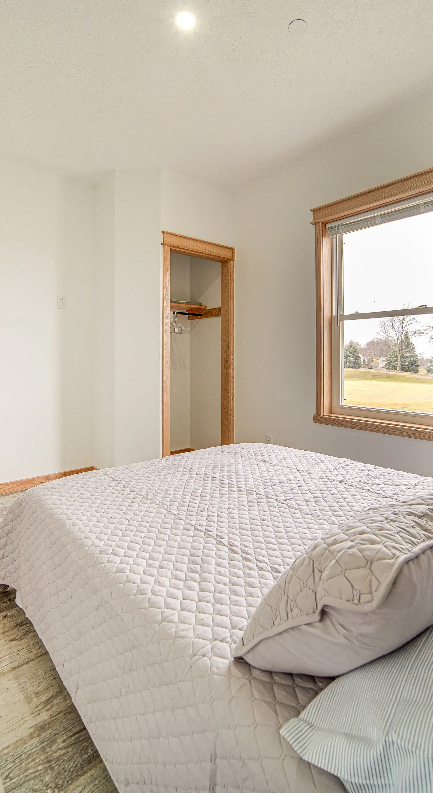 4 Mi to Lake Erie: Condo w/ Golf Course Views!