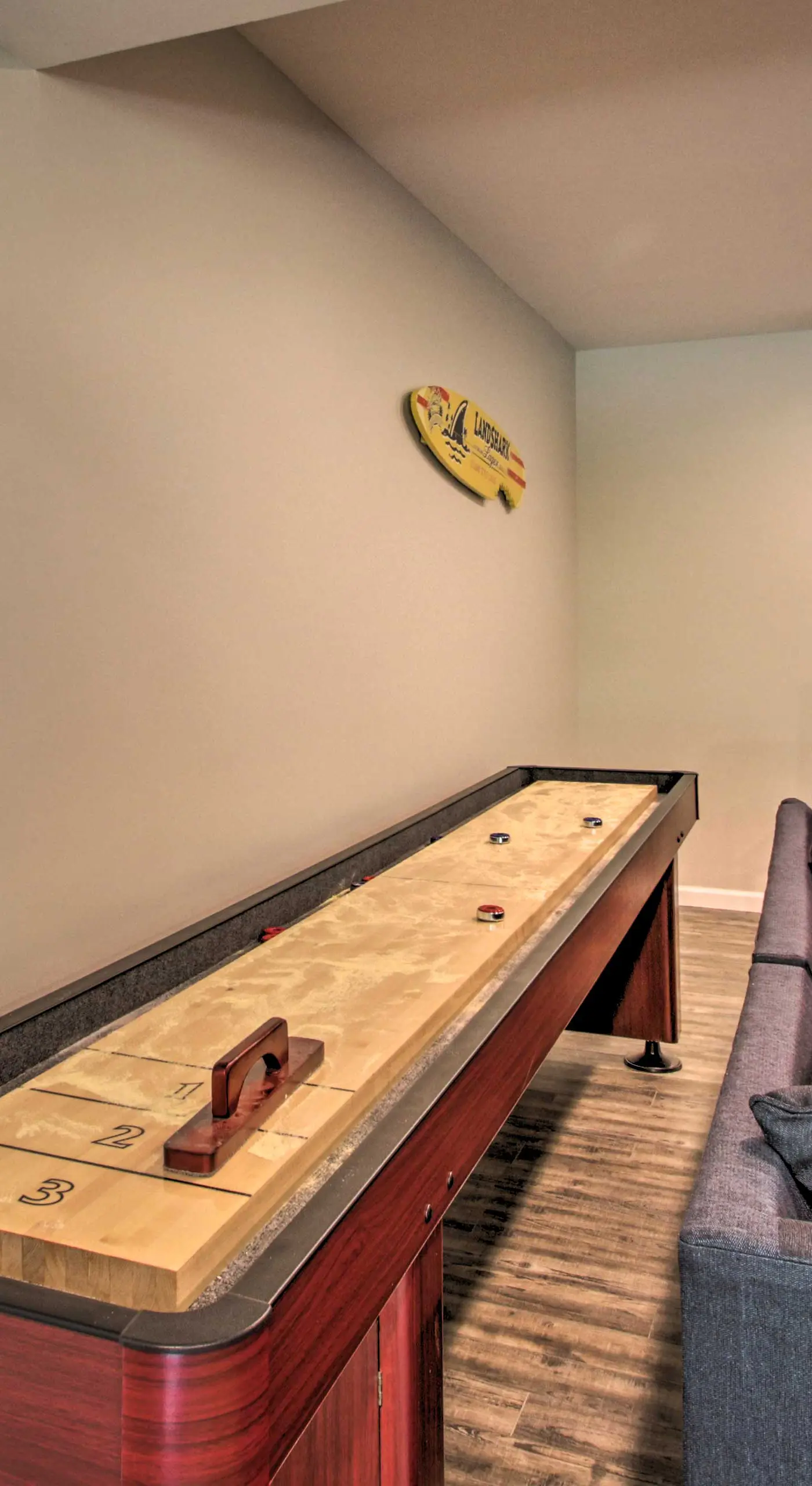 Covered Deck, Grill & Game Room: Gilford House!