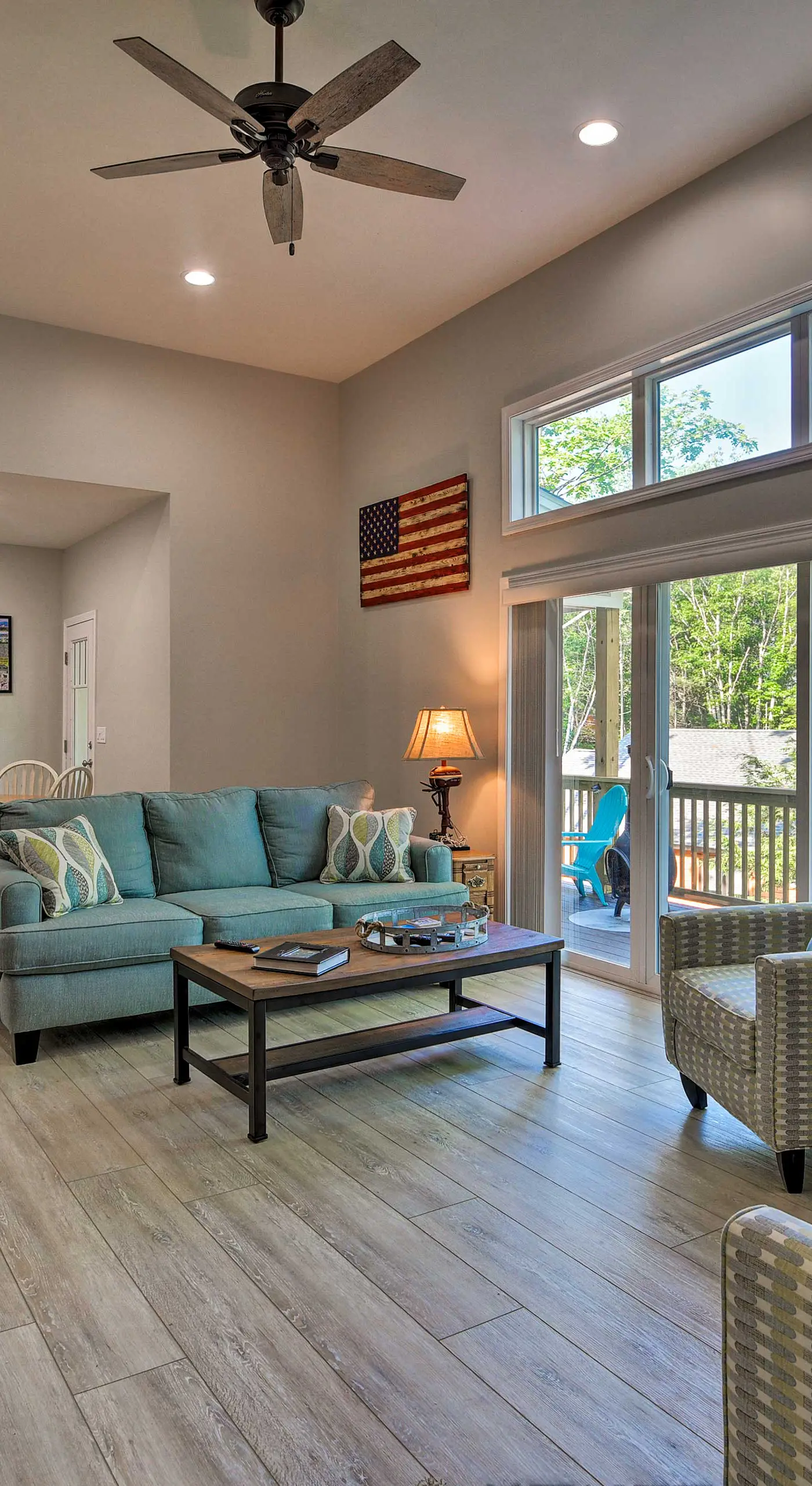 Covered Deck, Grill & Game Room: Gilford House!