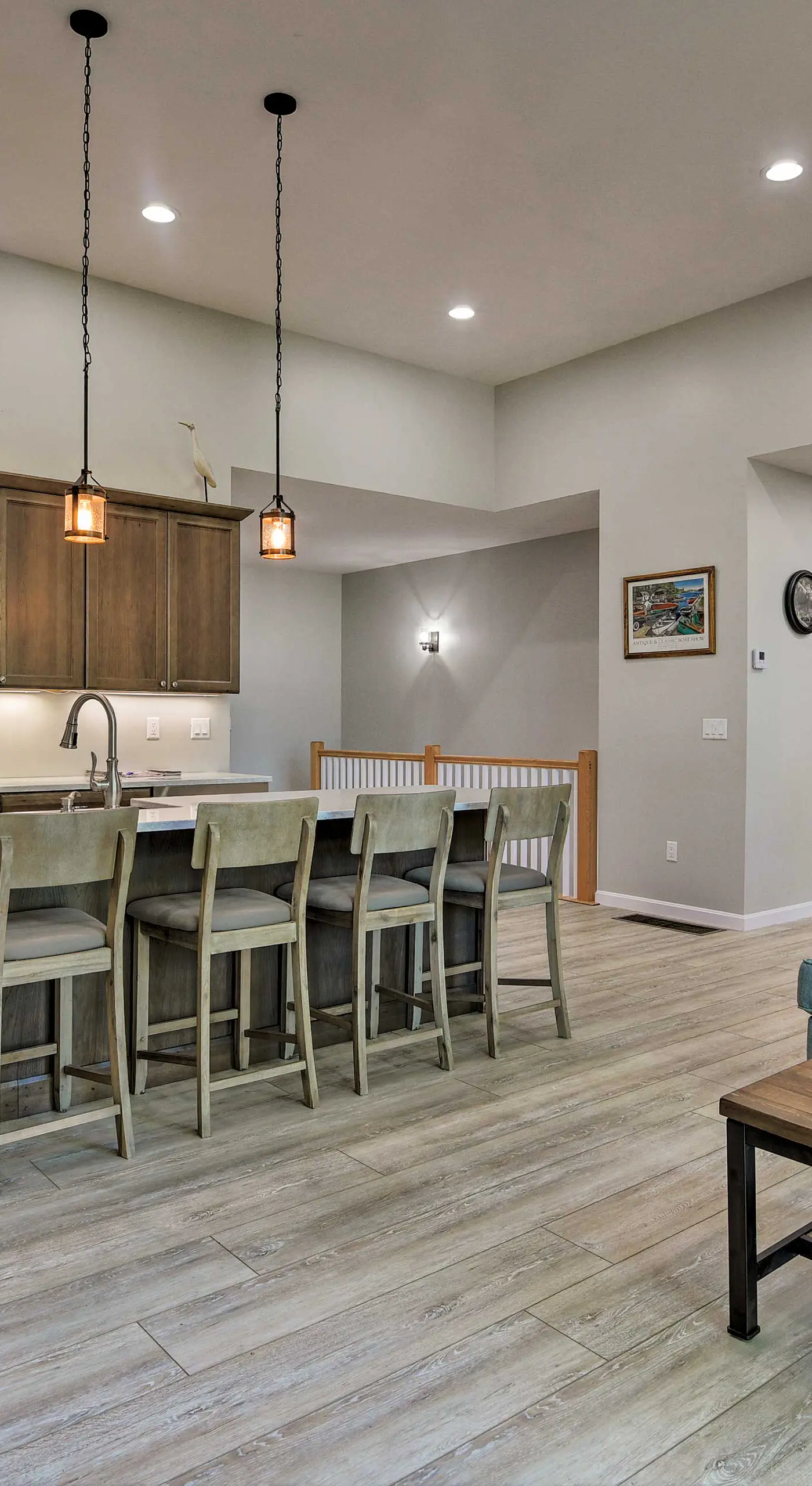 Covered Deck, Grill & Game Room: Gilford House!