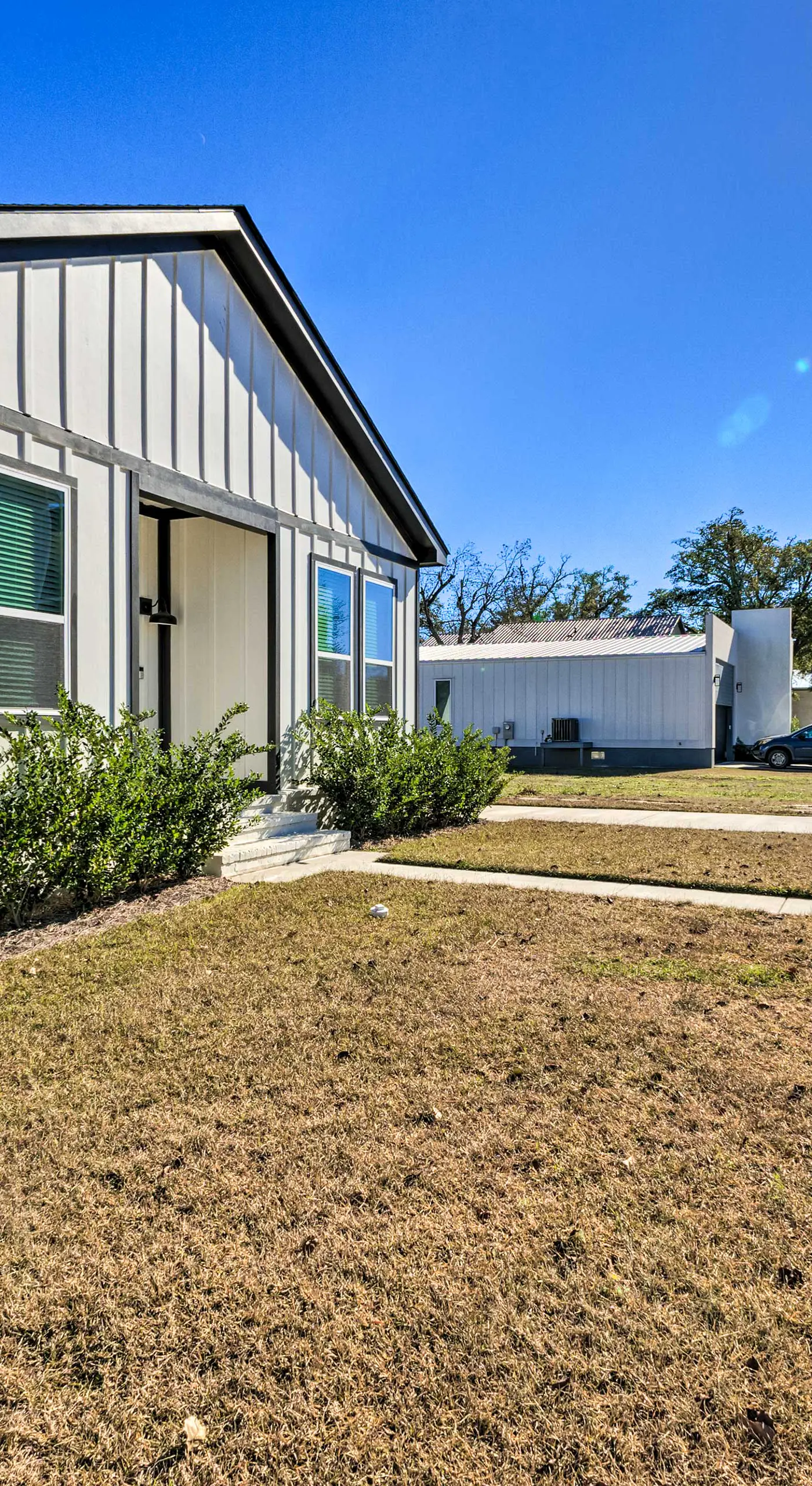 Spacious Gulfport Home - Walk to Beach!