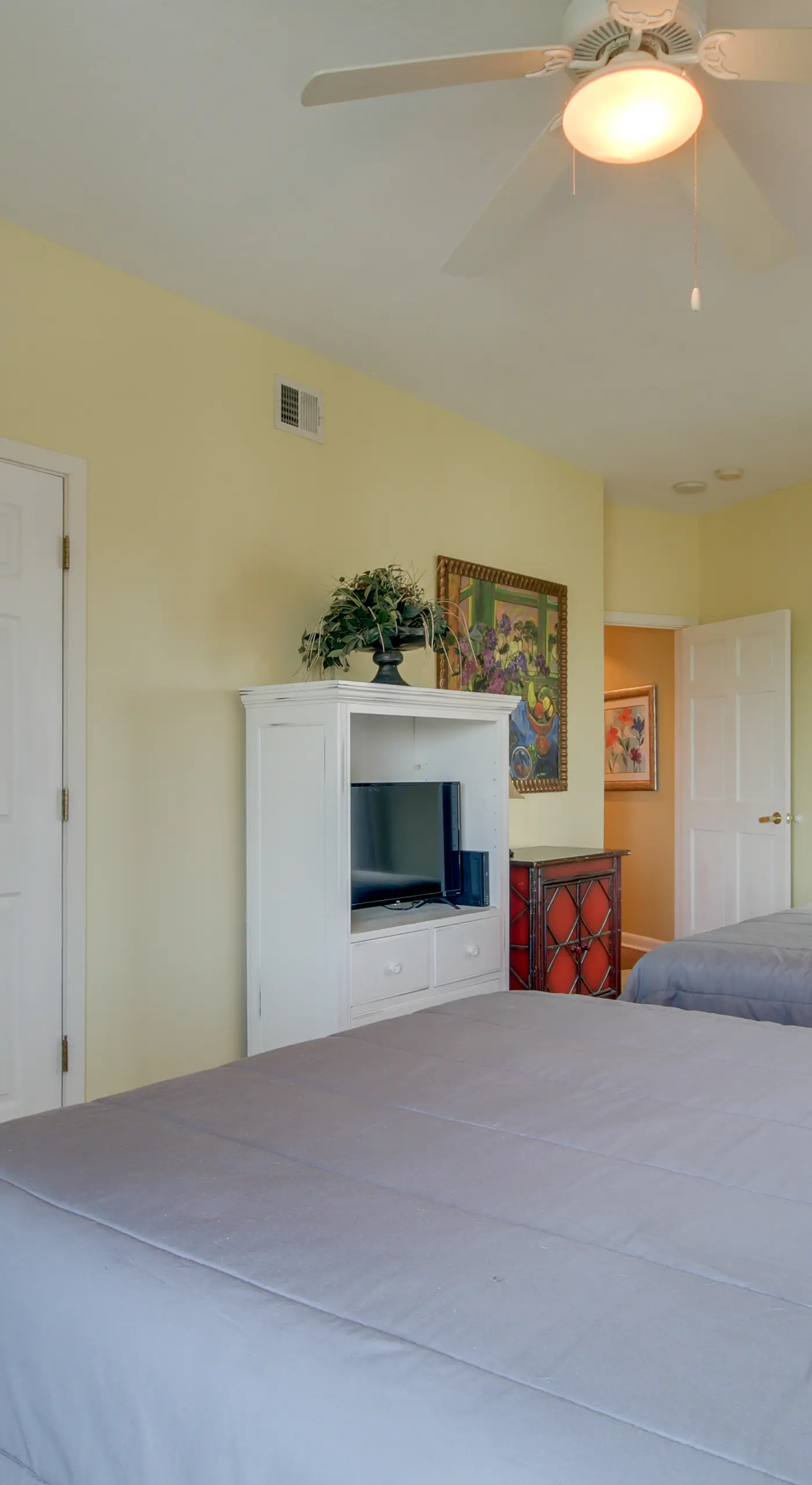 Gulfport Condo with Views: Walk to Beach