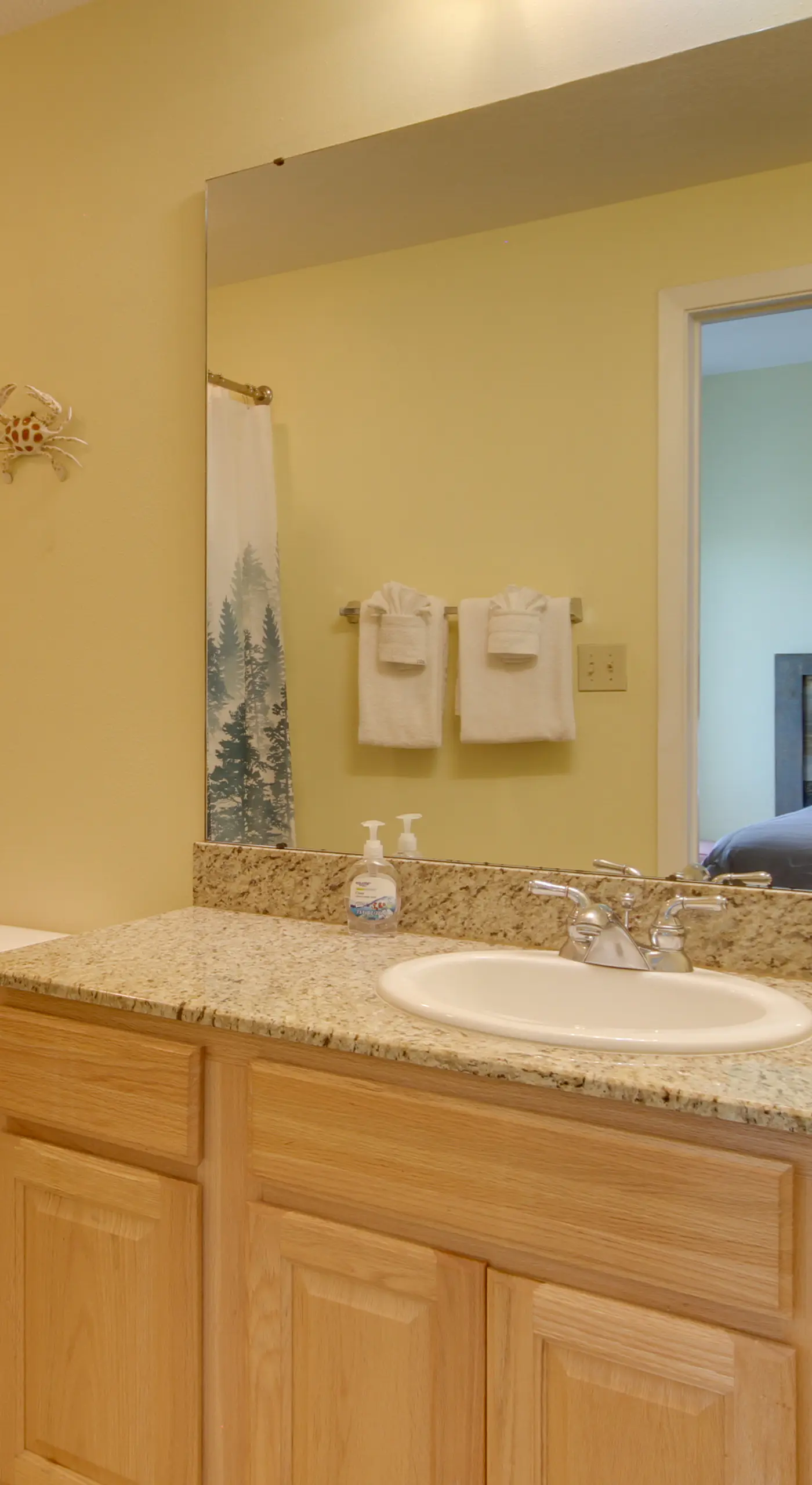 Gulfport Condo with Views: Walk to Beach