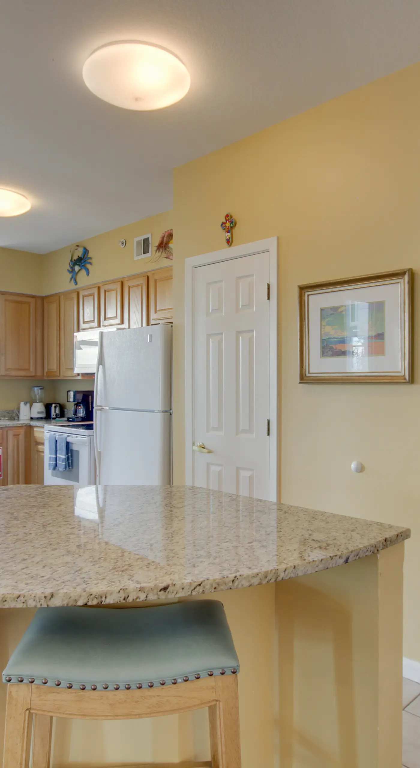 Gulfport Condo with Views: Walk to Beach