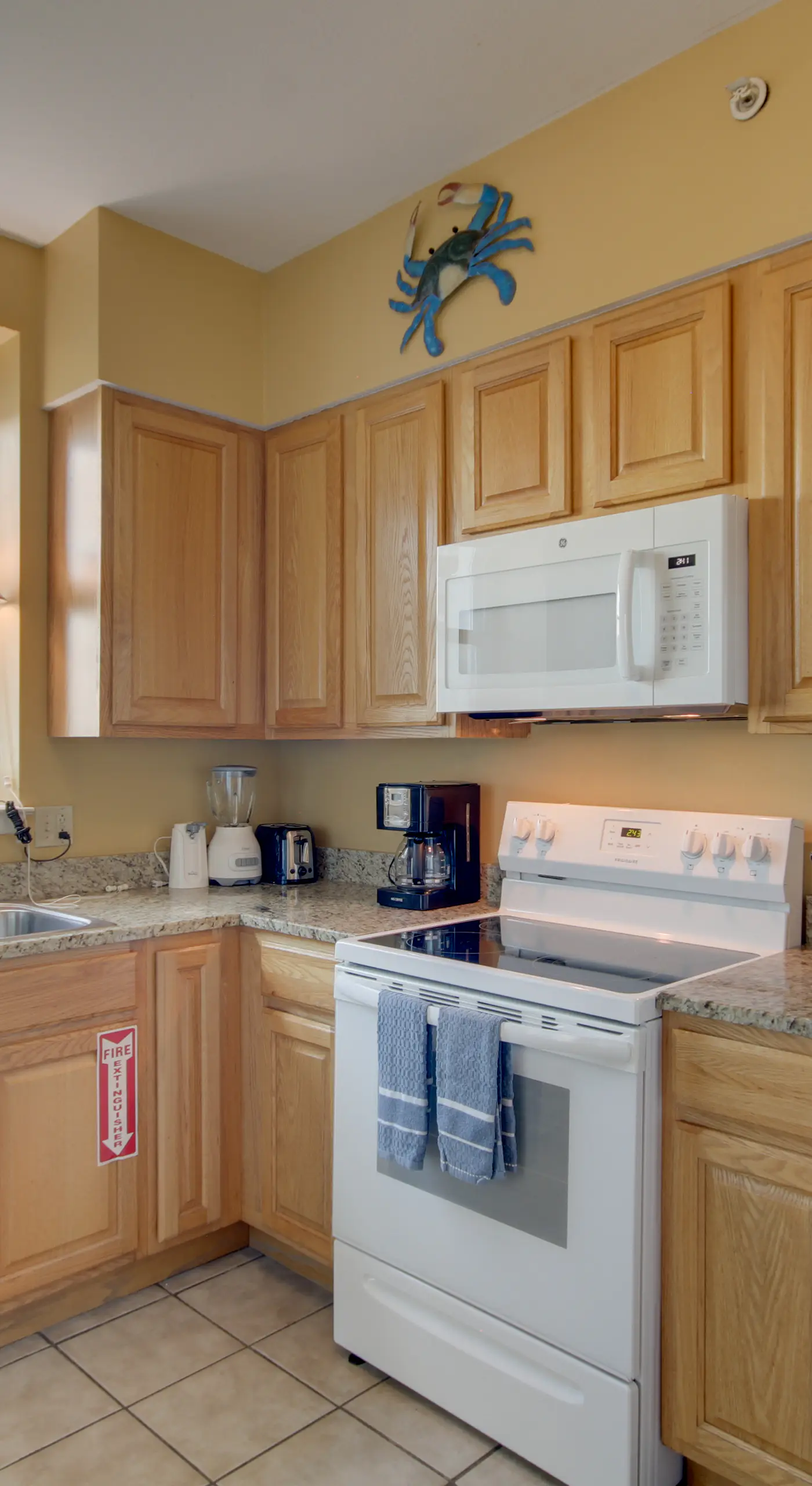 Gulfport Condo with Views: Walk to Beach