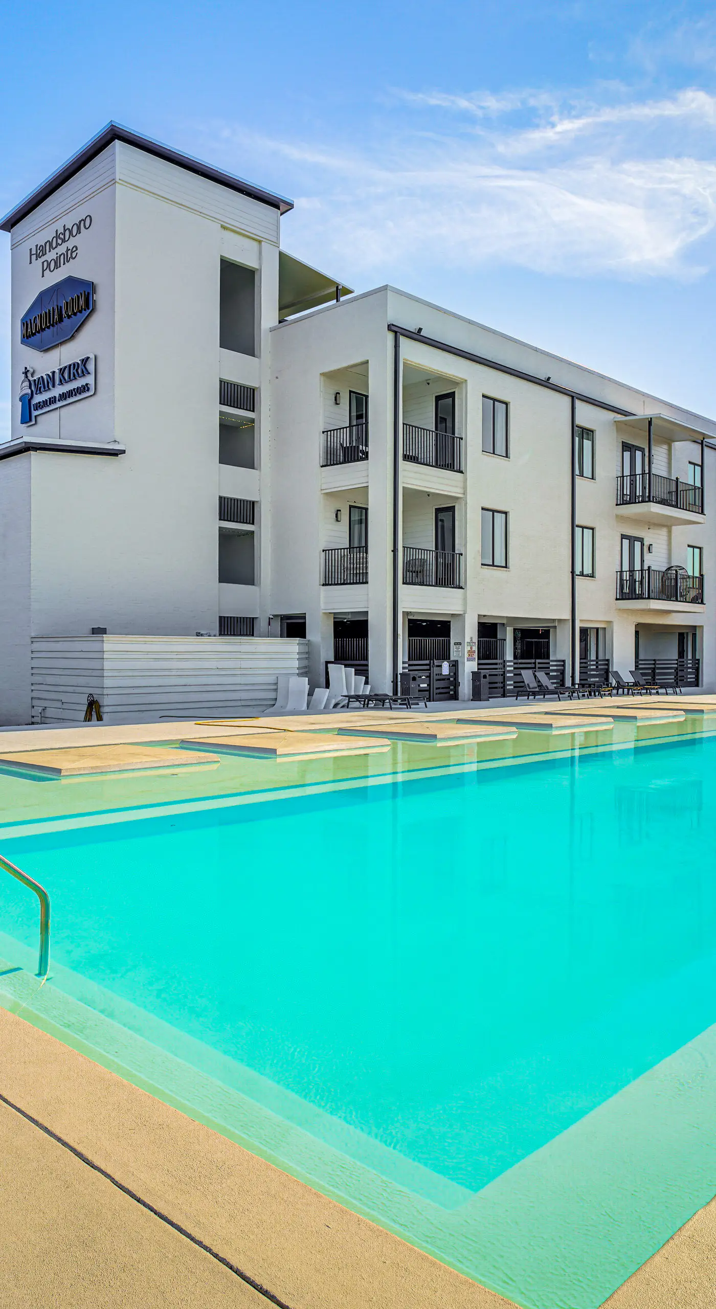 3 Mi to Gulfport Beaches: Waterfront 'Casa Pesce'
