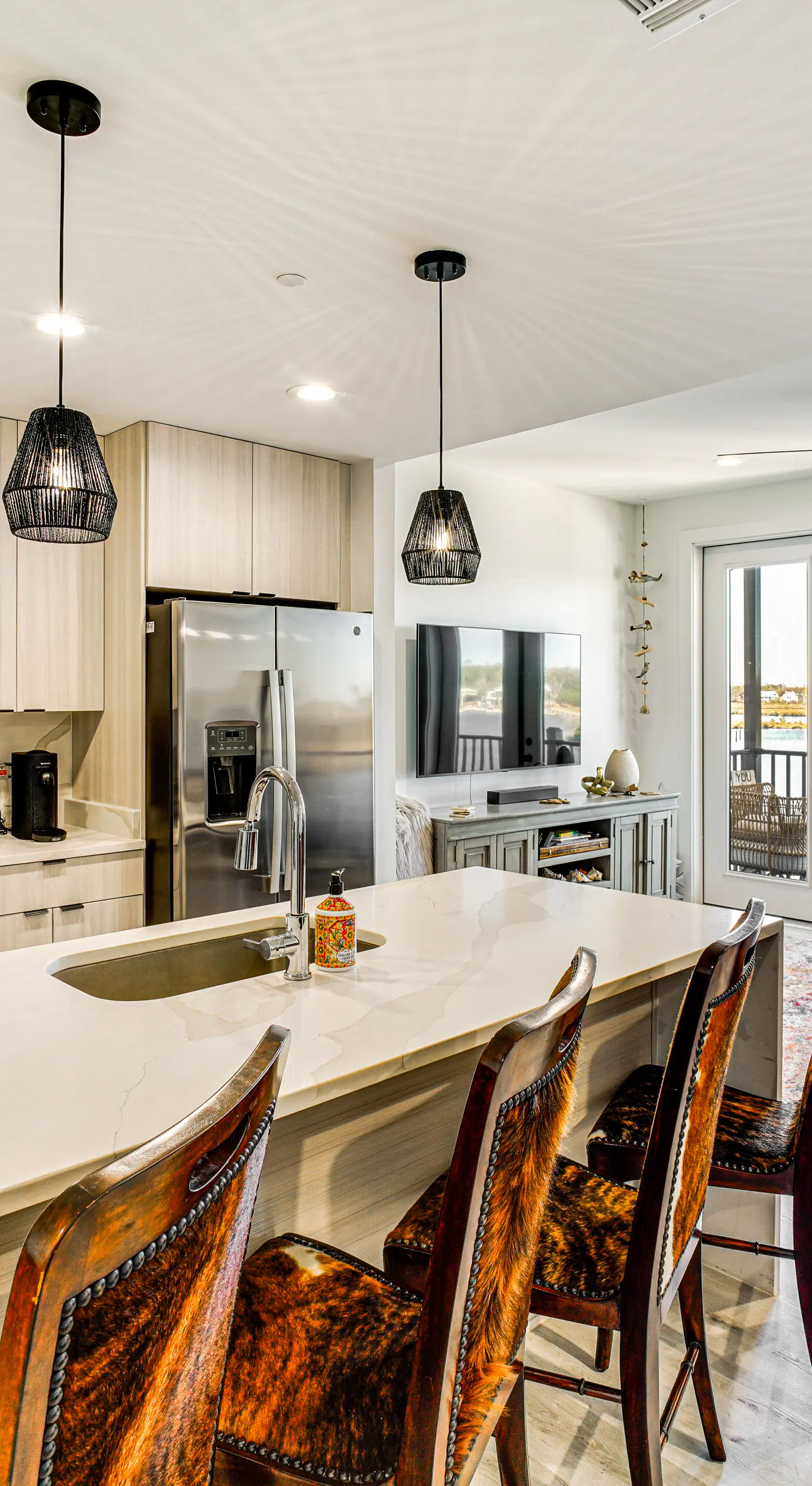 3 Mi to Gulfport Beaches: Waterfront 'Casa Pesce'