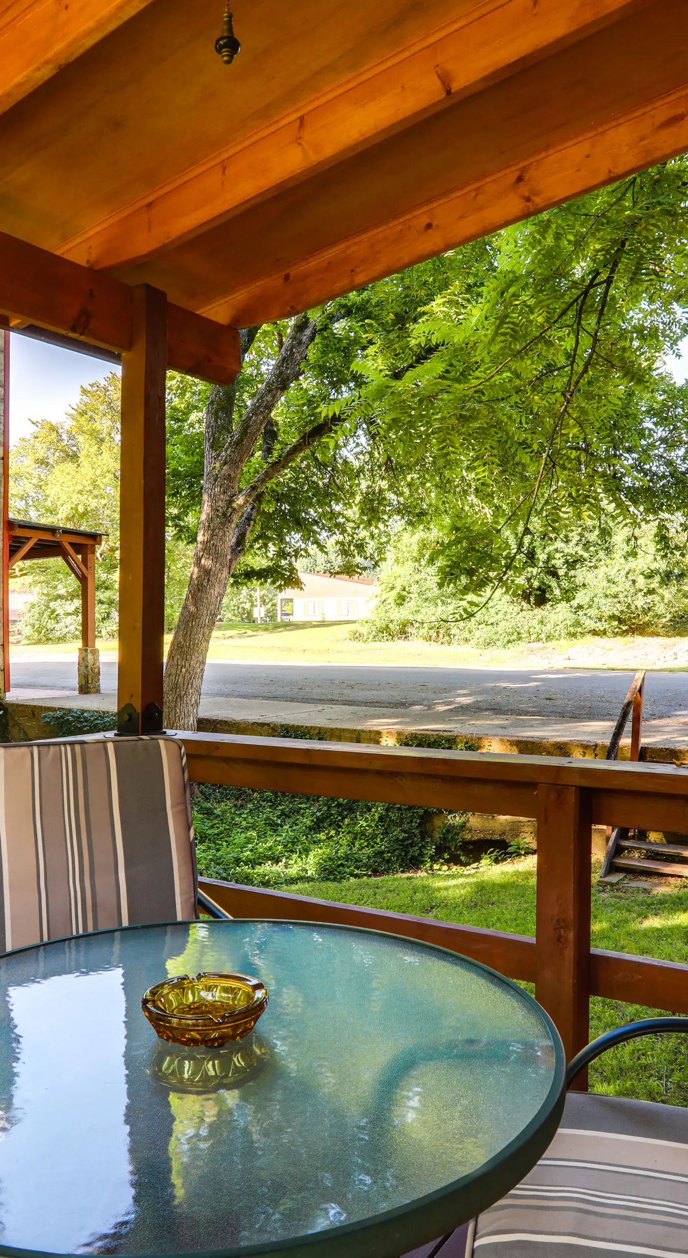 Walk to White River: Cozy Studio, Driftys Hideaway