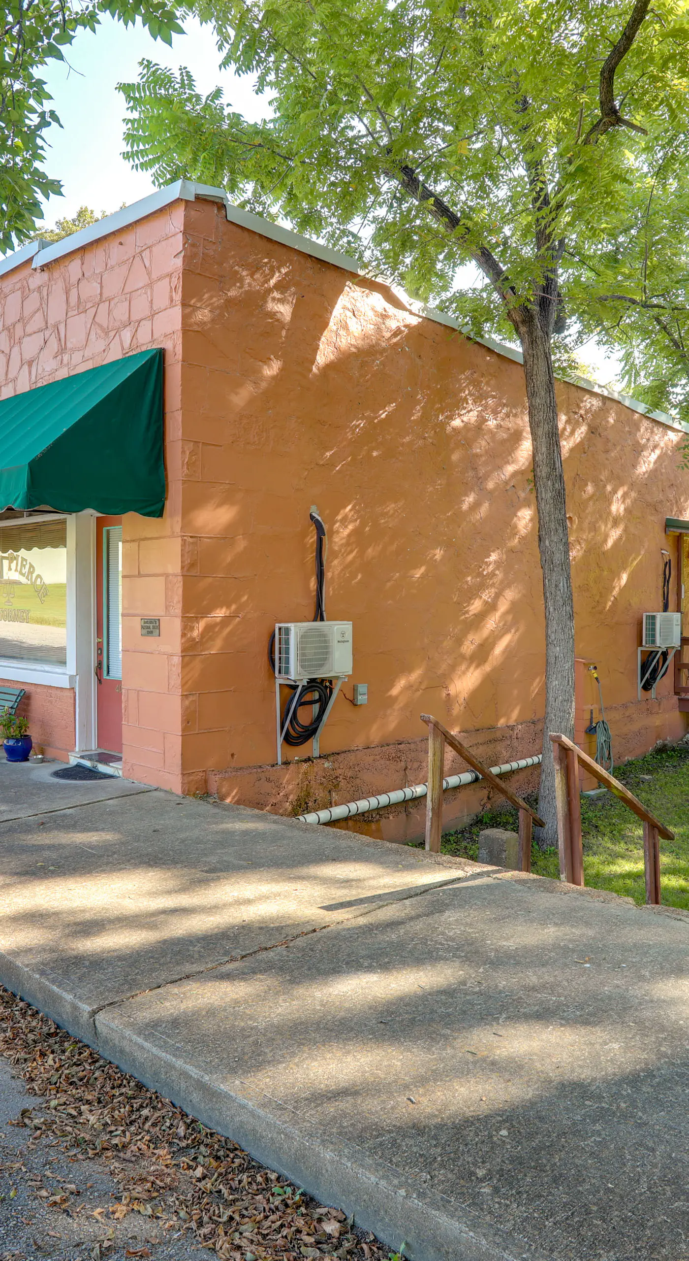 Walk to White River: Cozy Studio, Driftys Hideaway