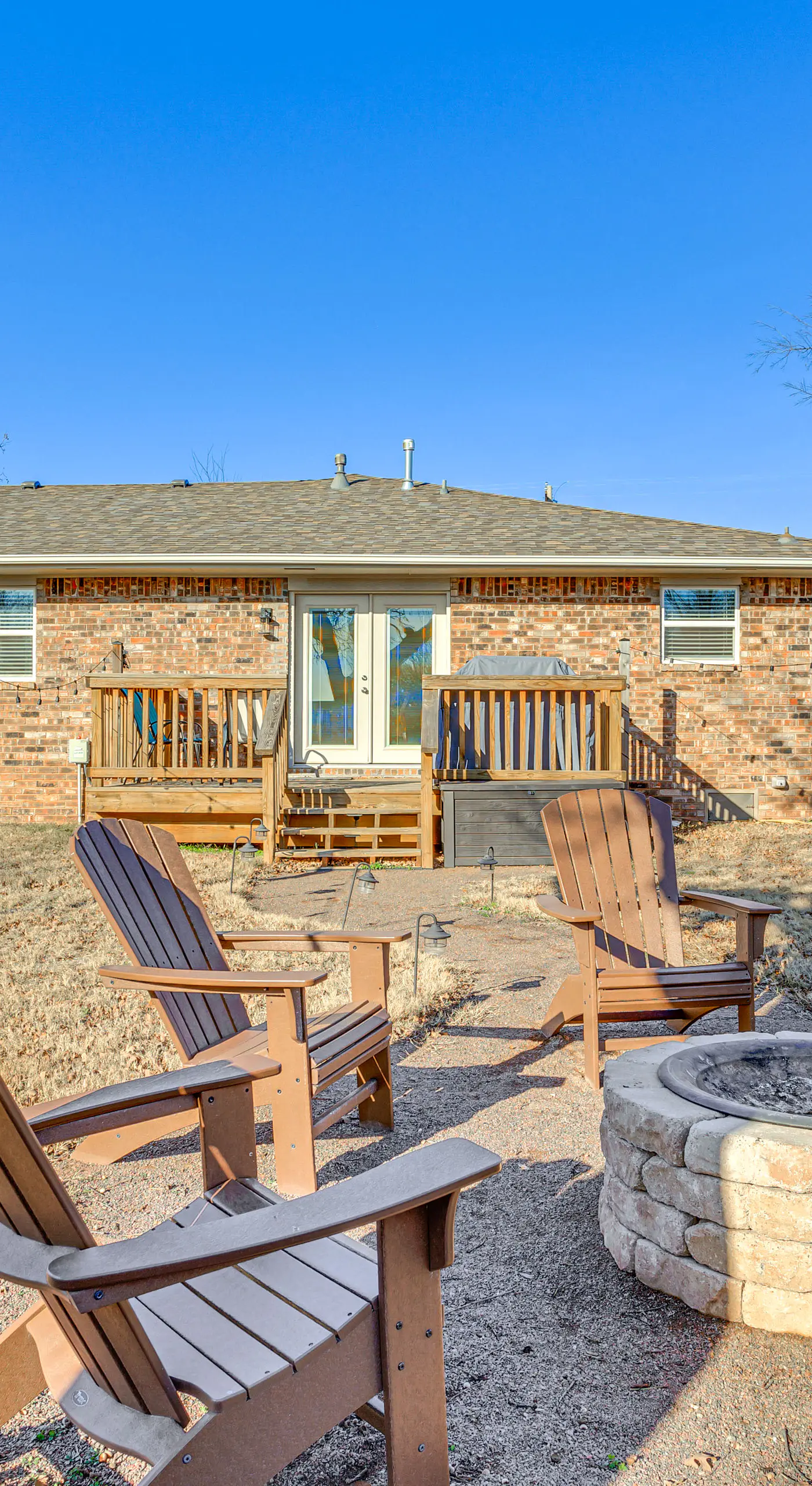 4 Mi to Dtwn Guthrie: Family Home w/ Fire Pit!