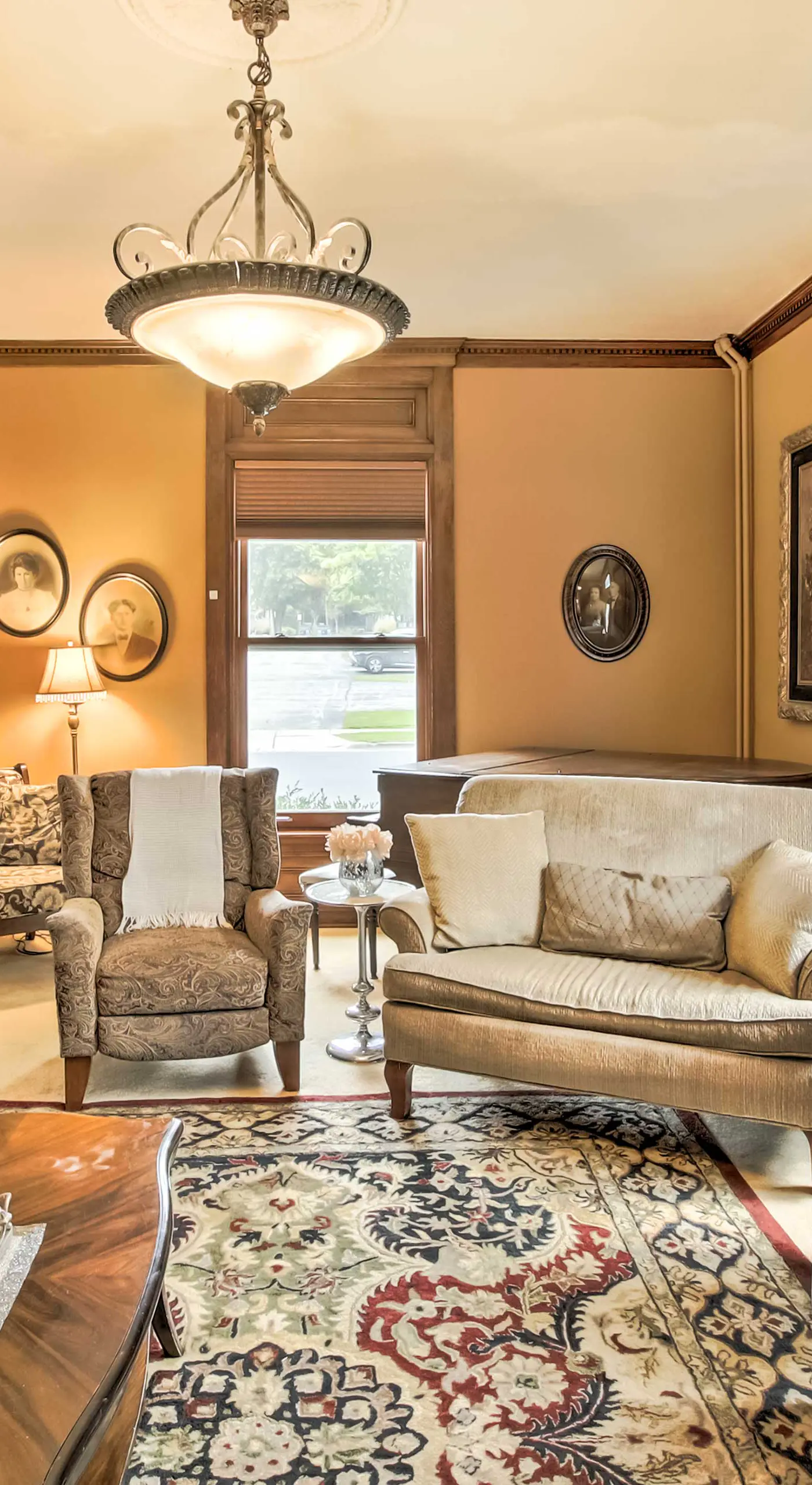 Dog-Friendly Home w/ Balcony & Yard in Surgeon Bay