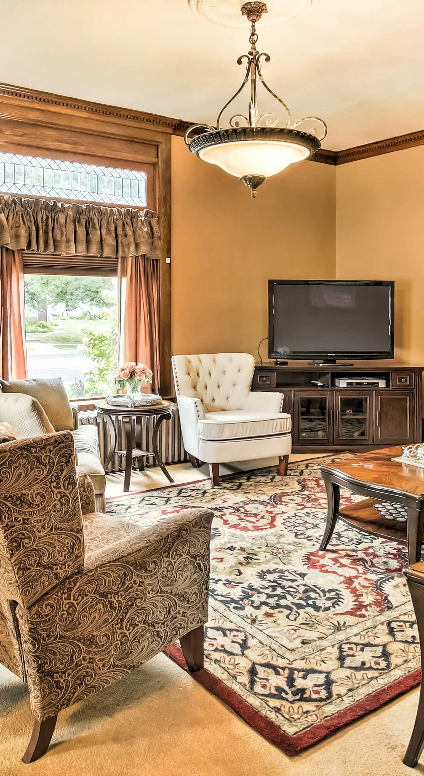 Dog-Friendly Home w/ Balcony & Yard in Surgeon Bay